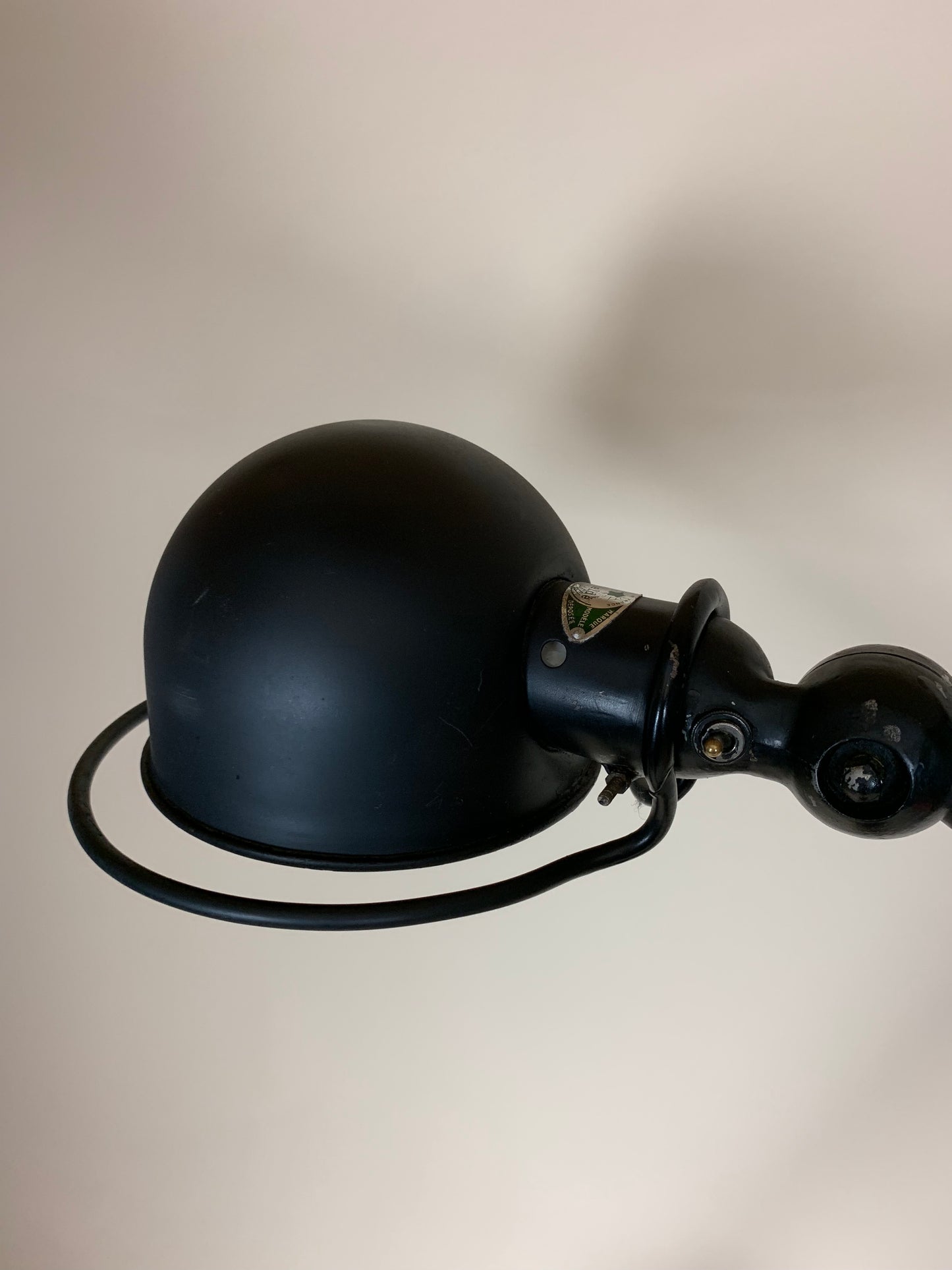 Sort Jieldé væg eller bordlampe med tænd/sluk kontakt