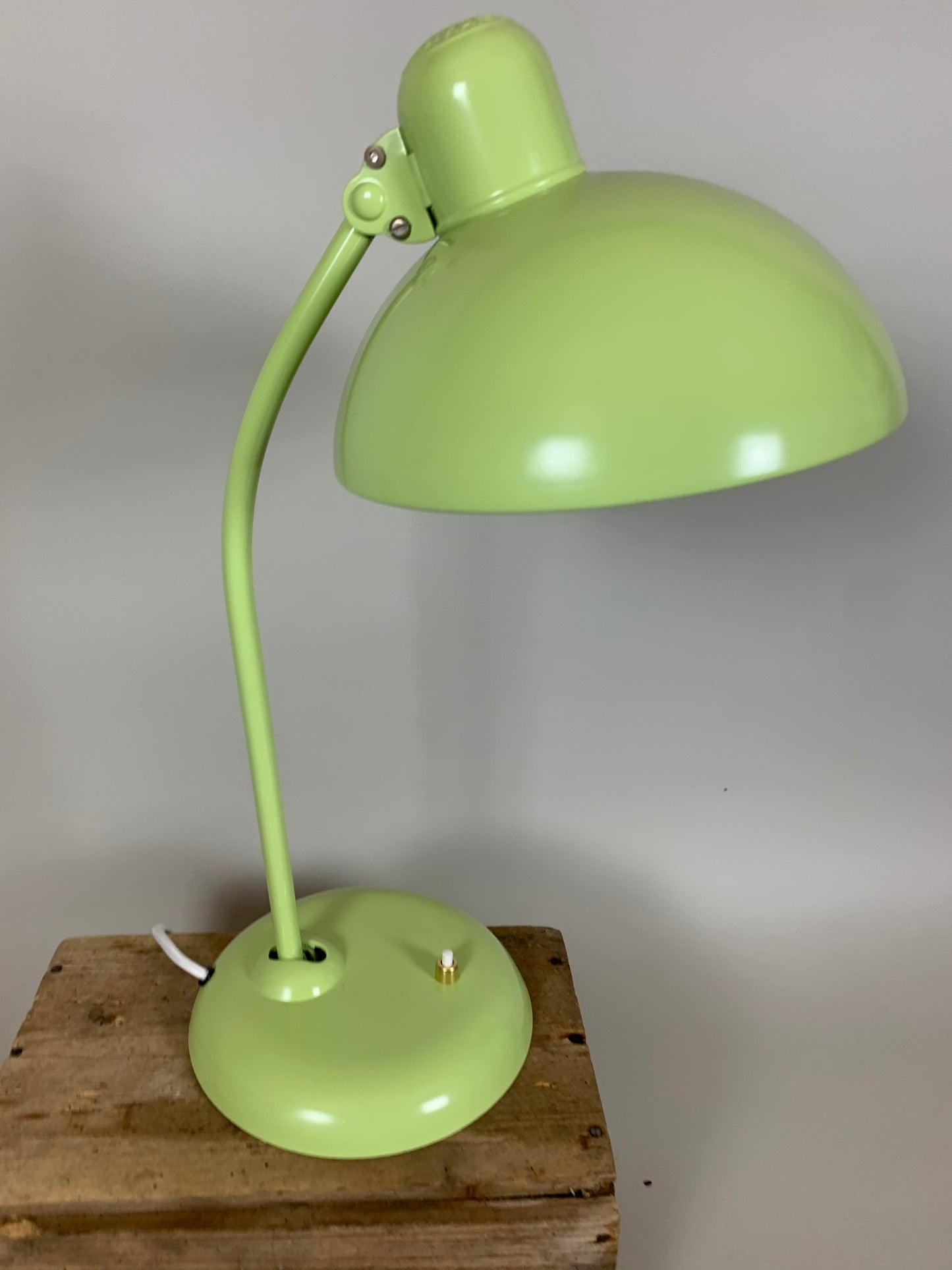 Kaiser Idell 6556 - Grøn