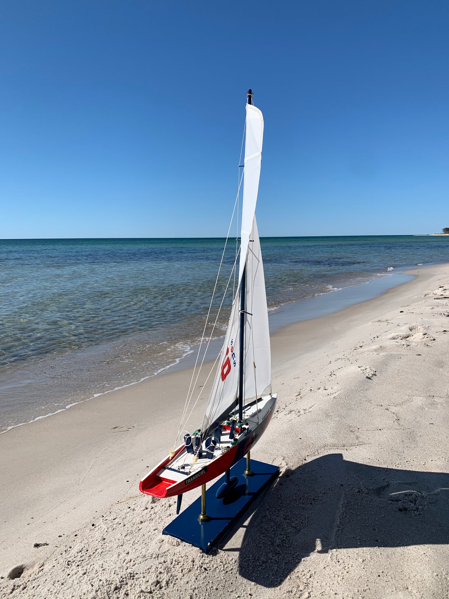 Modelskib fra America's Cup