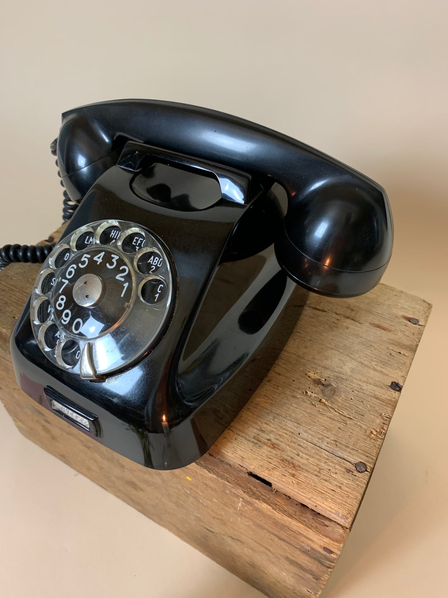 Sort bakelit telefon