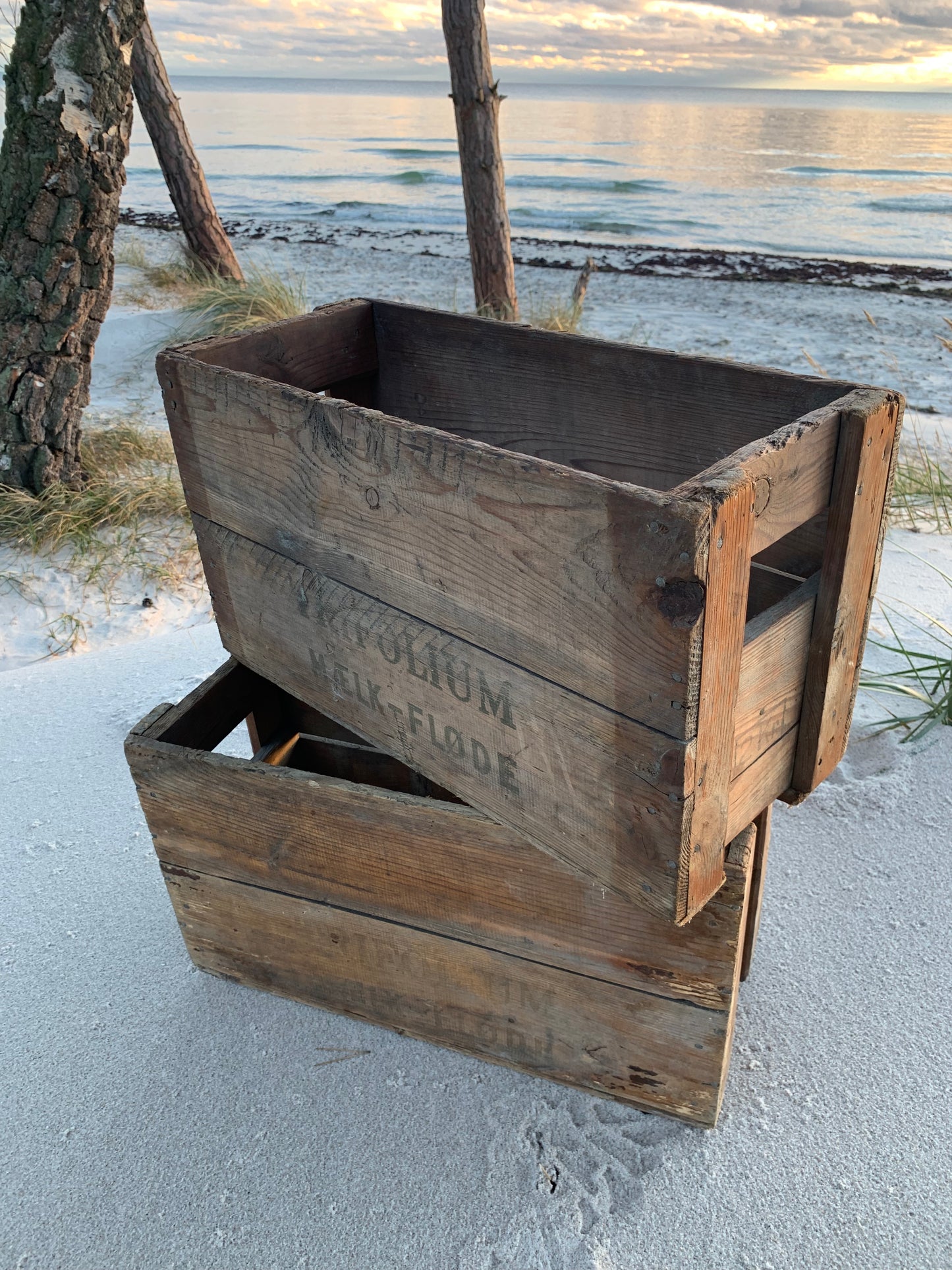 Mælkekasse med rum og zinkbund