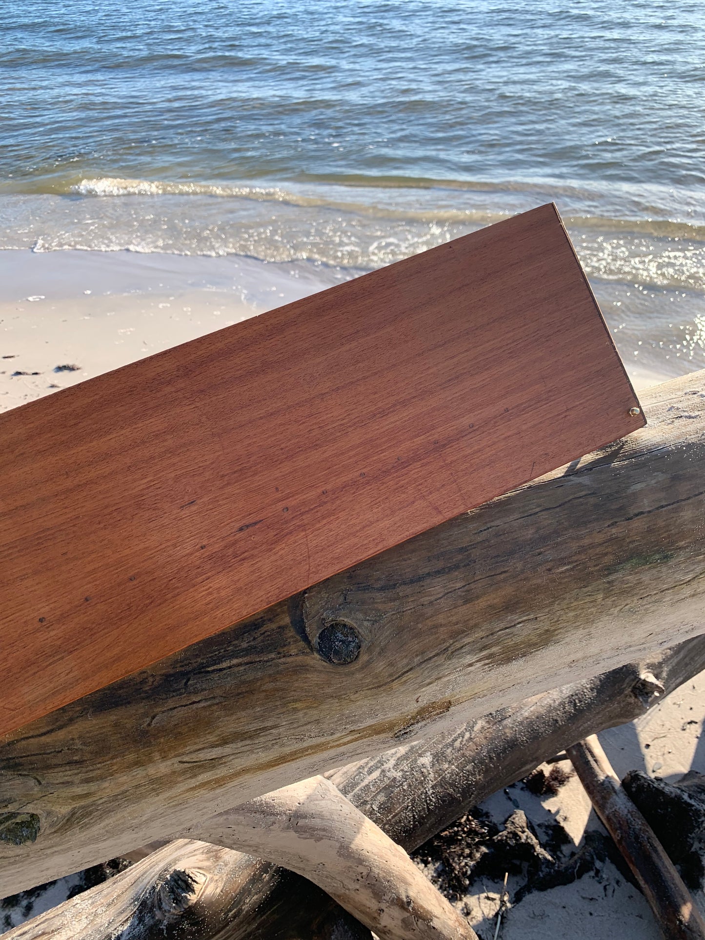 Hylde i teak