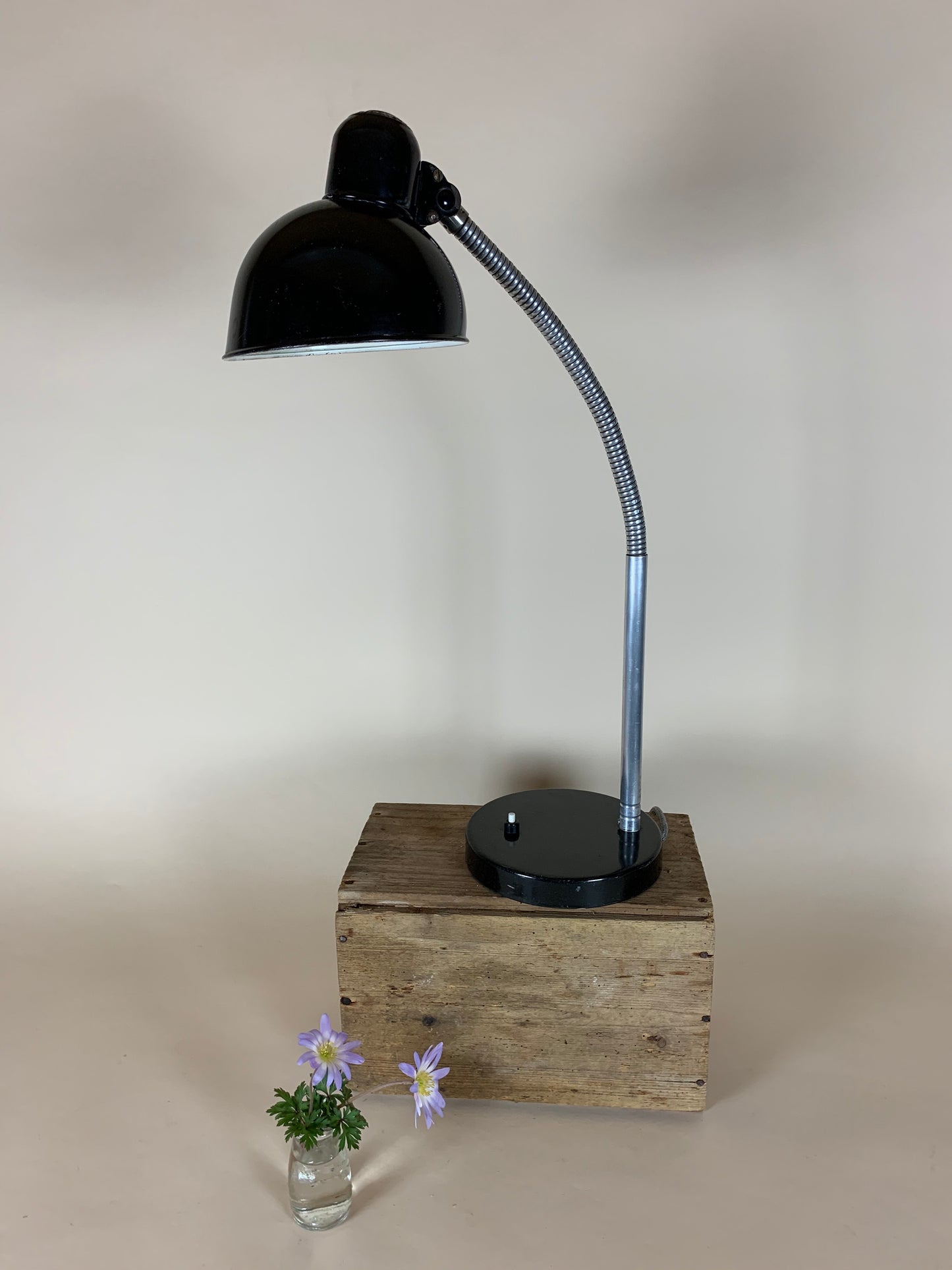 Kaiser Idell 6561 bordlampe