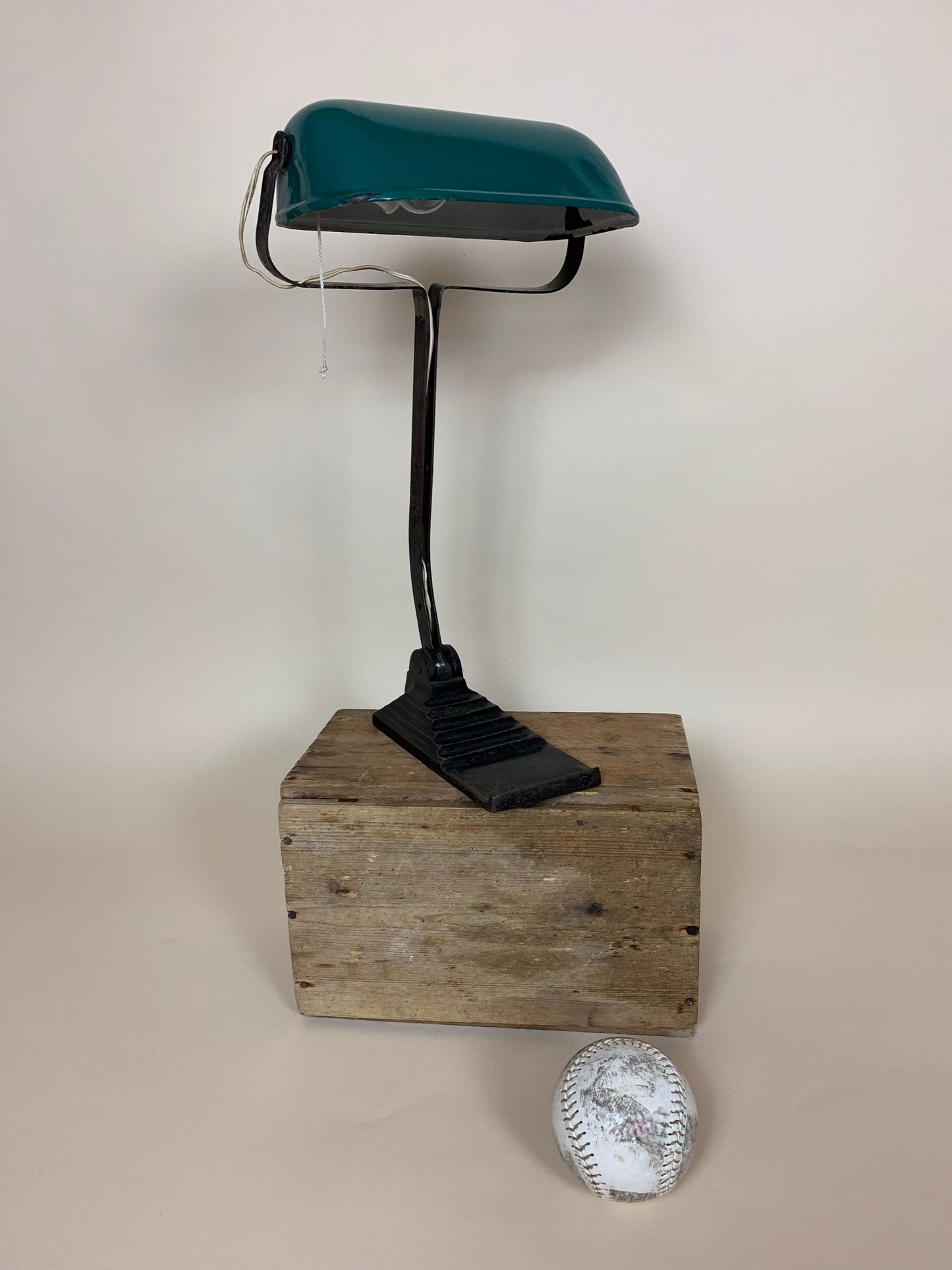 Gammel Erpe skrivebordslampe fra Belgien