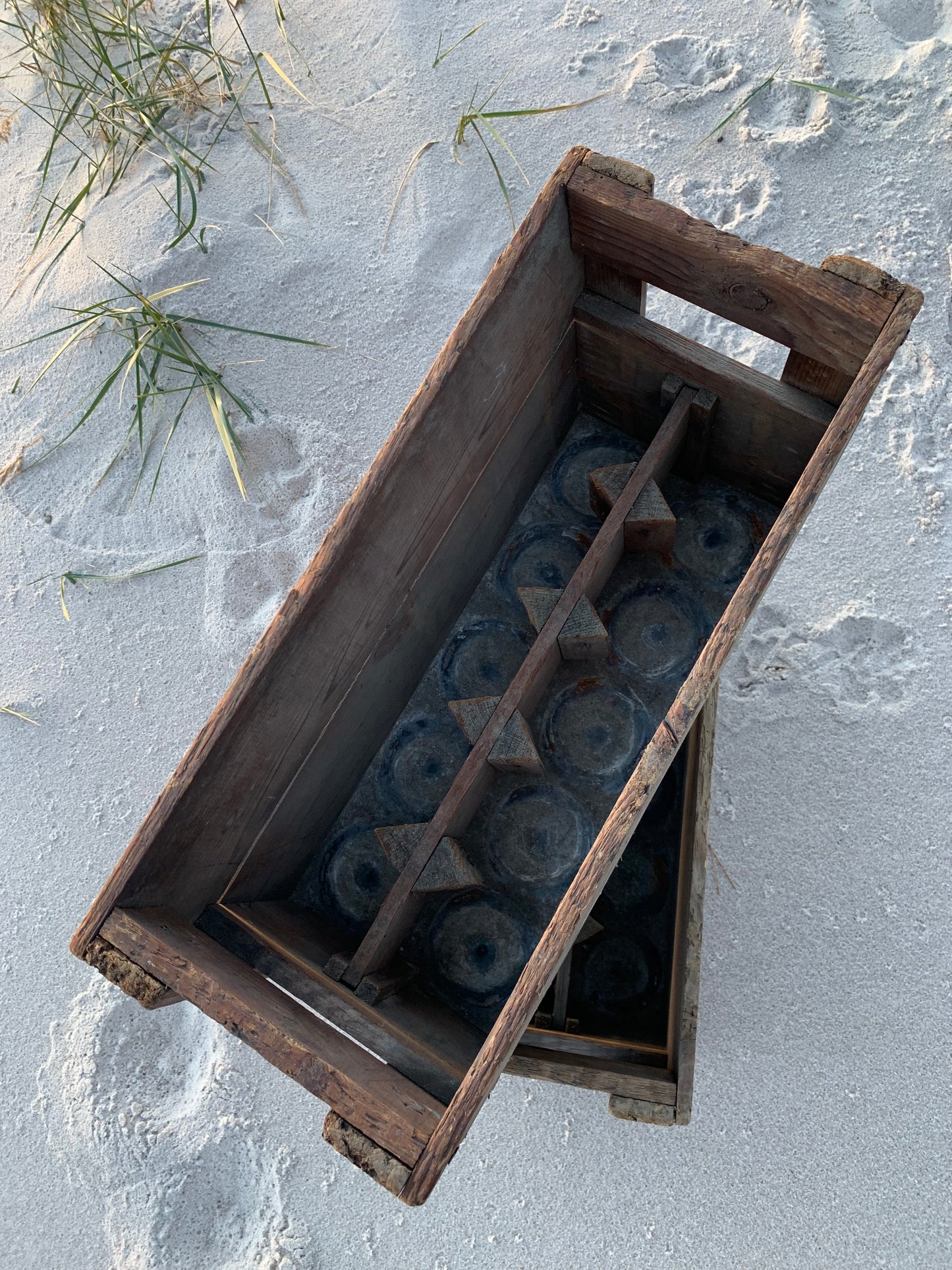 Mælkekasse med rum og zinkbund