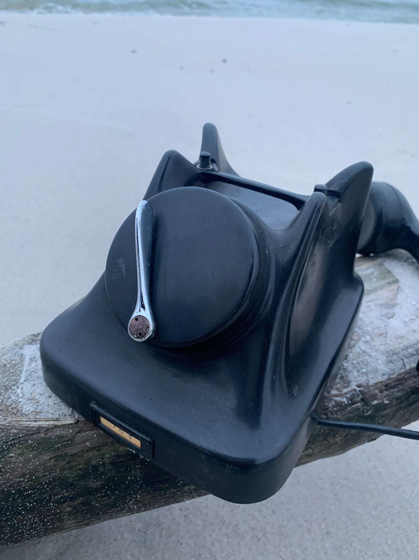 Sort bakelit telefon