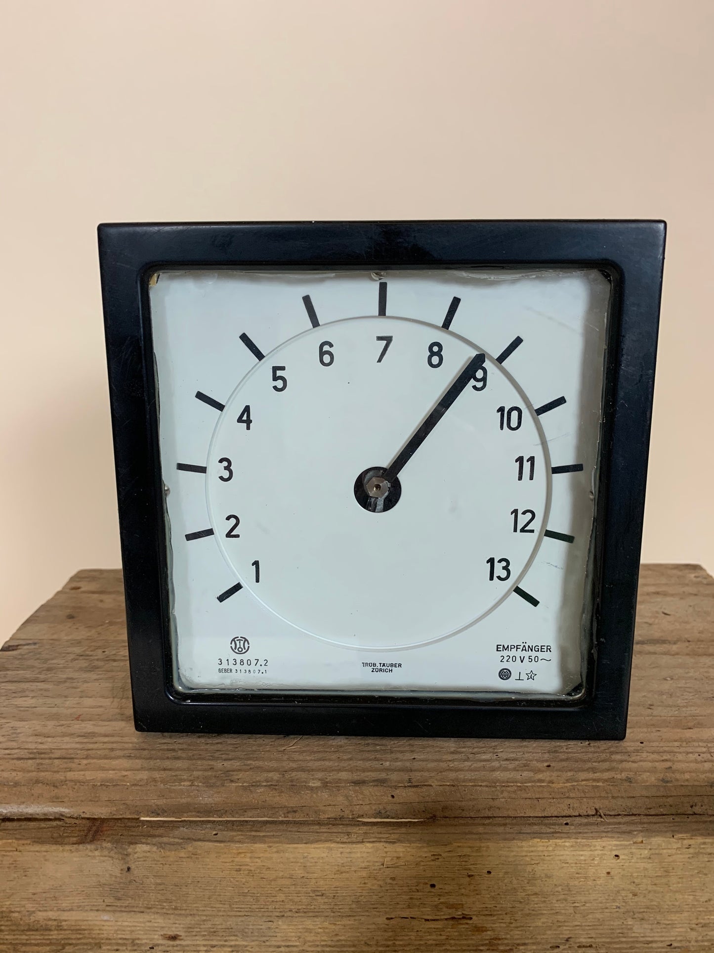 Råt og industrielt måleinstrument