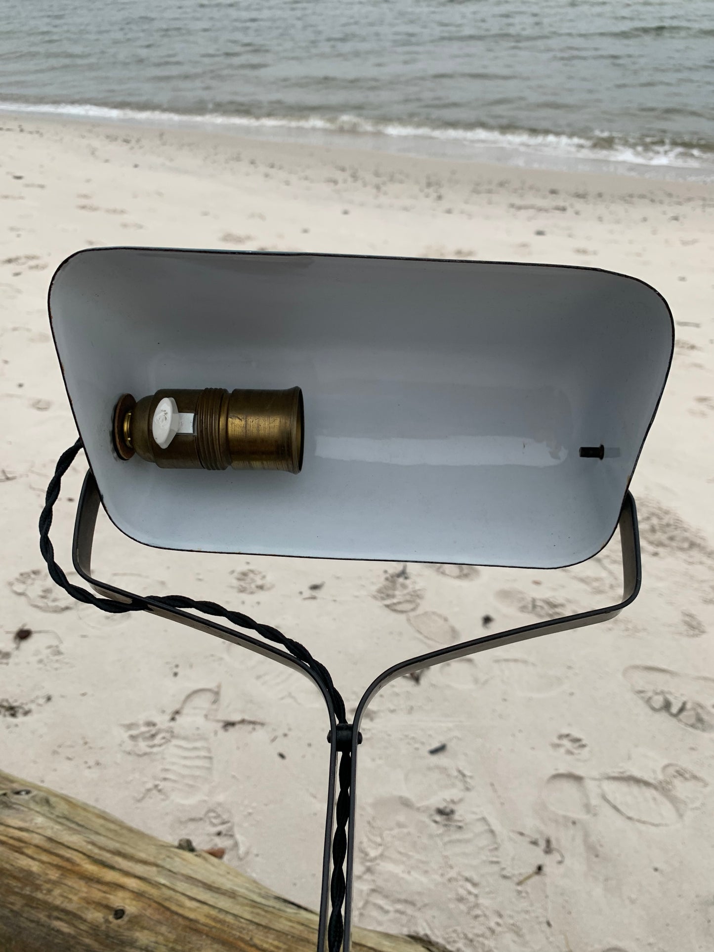 Notarlampe med emaljeskærm