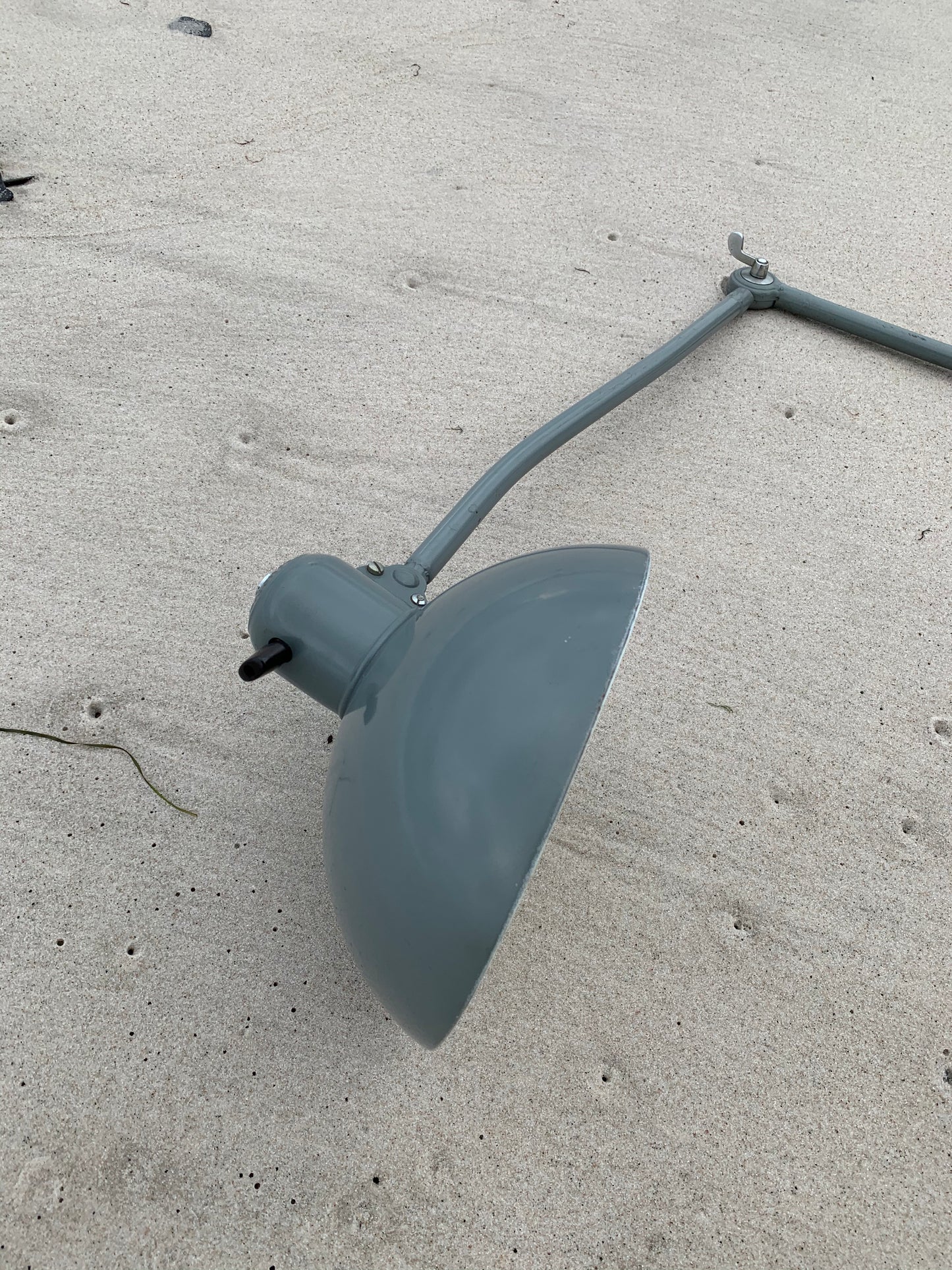 Kaiser Idell 6727 - Arkitektlampe med bordbeslag