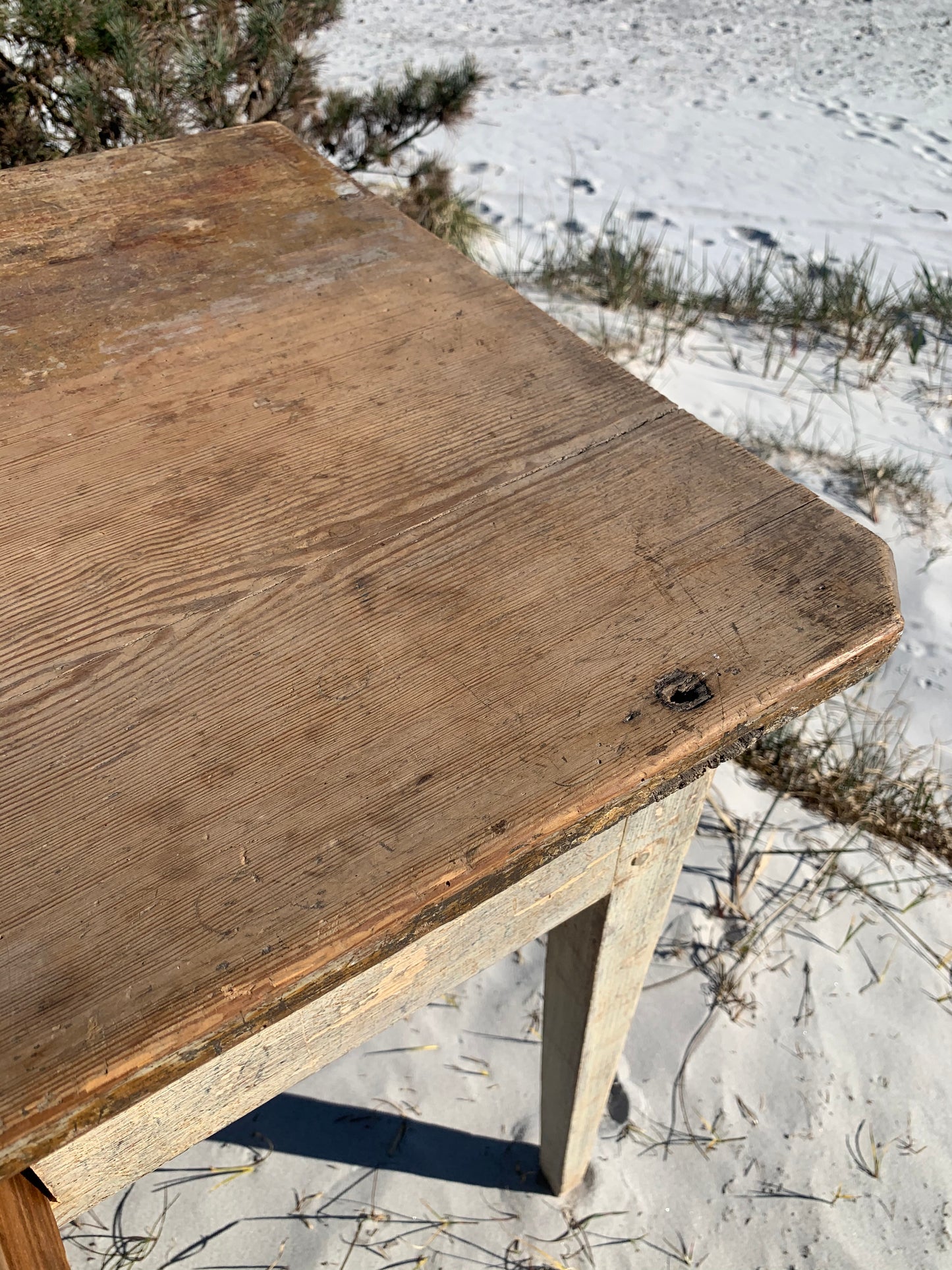 Meget smukt bord fra 1874