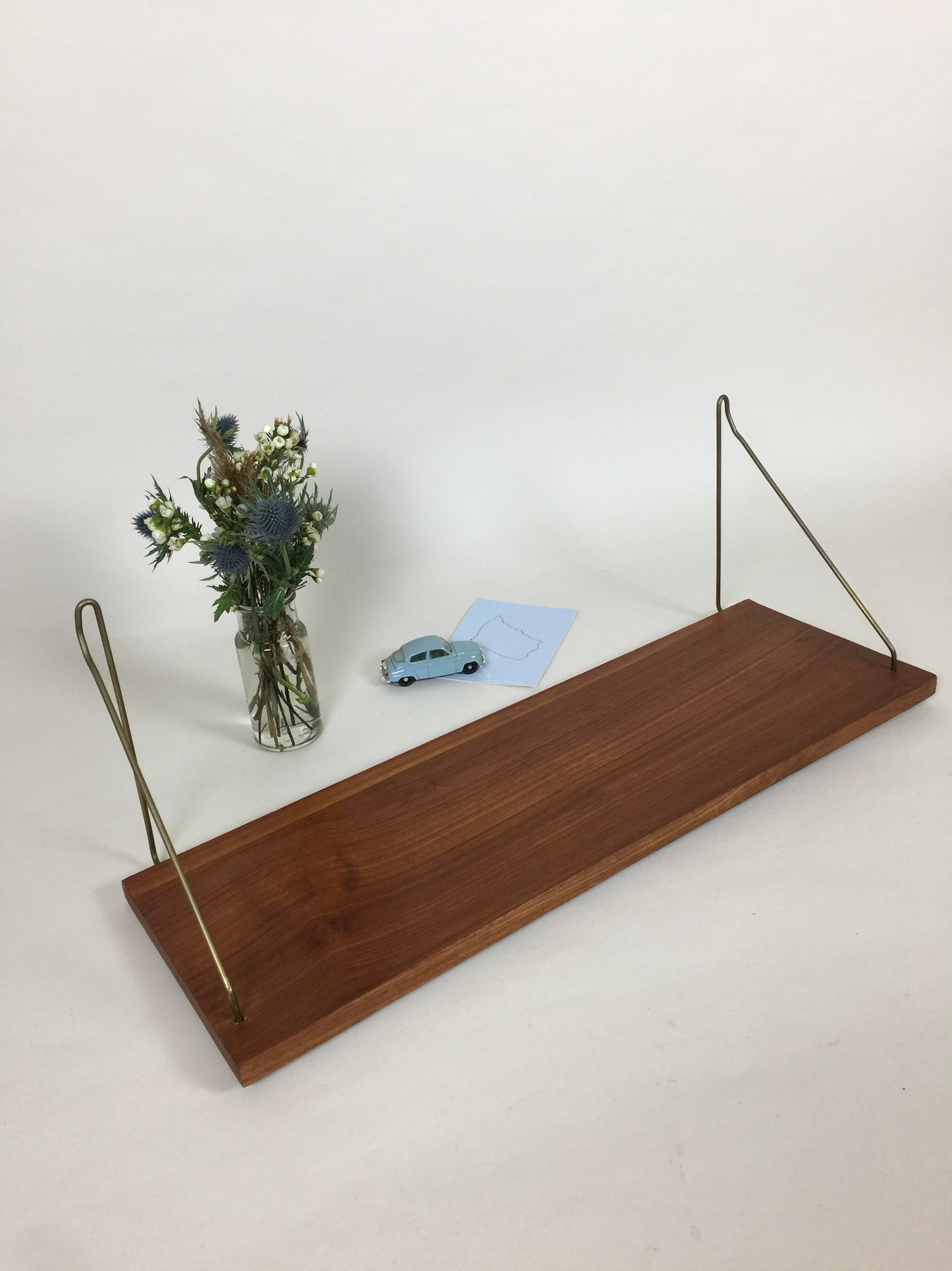 Fin gammel hylde i teak