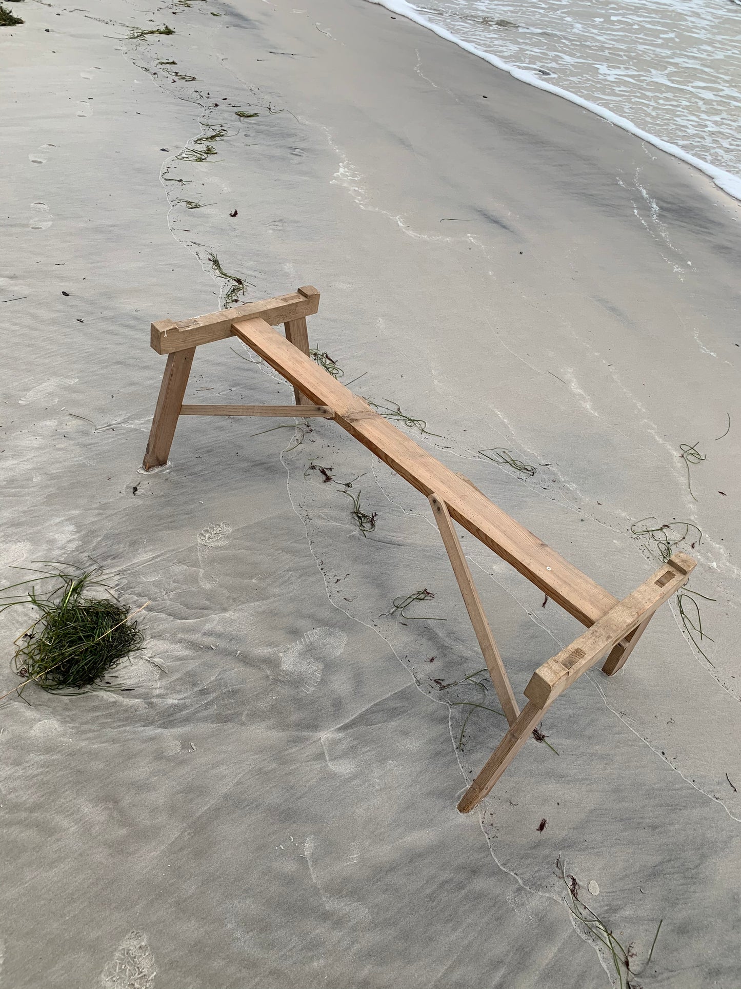 Meget stor trækasse med stativ