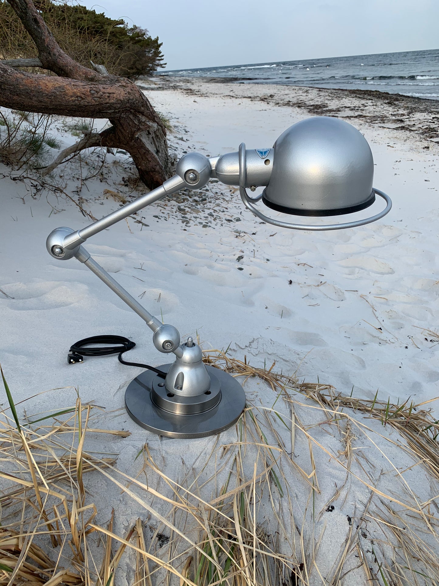 Jieldé bordlampe med 2 arme og antiblænddæksel