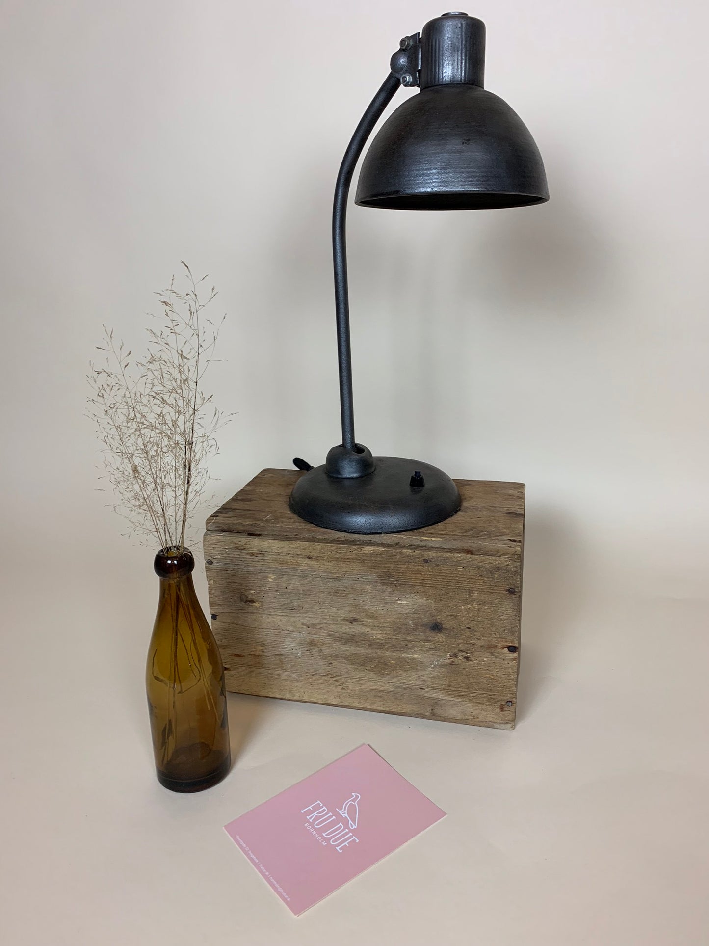 Rå vintagelampe