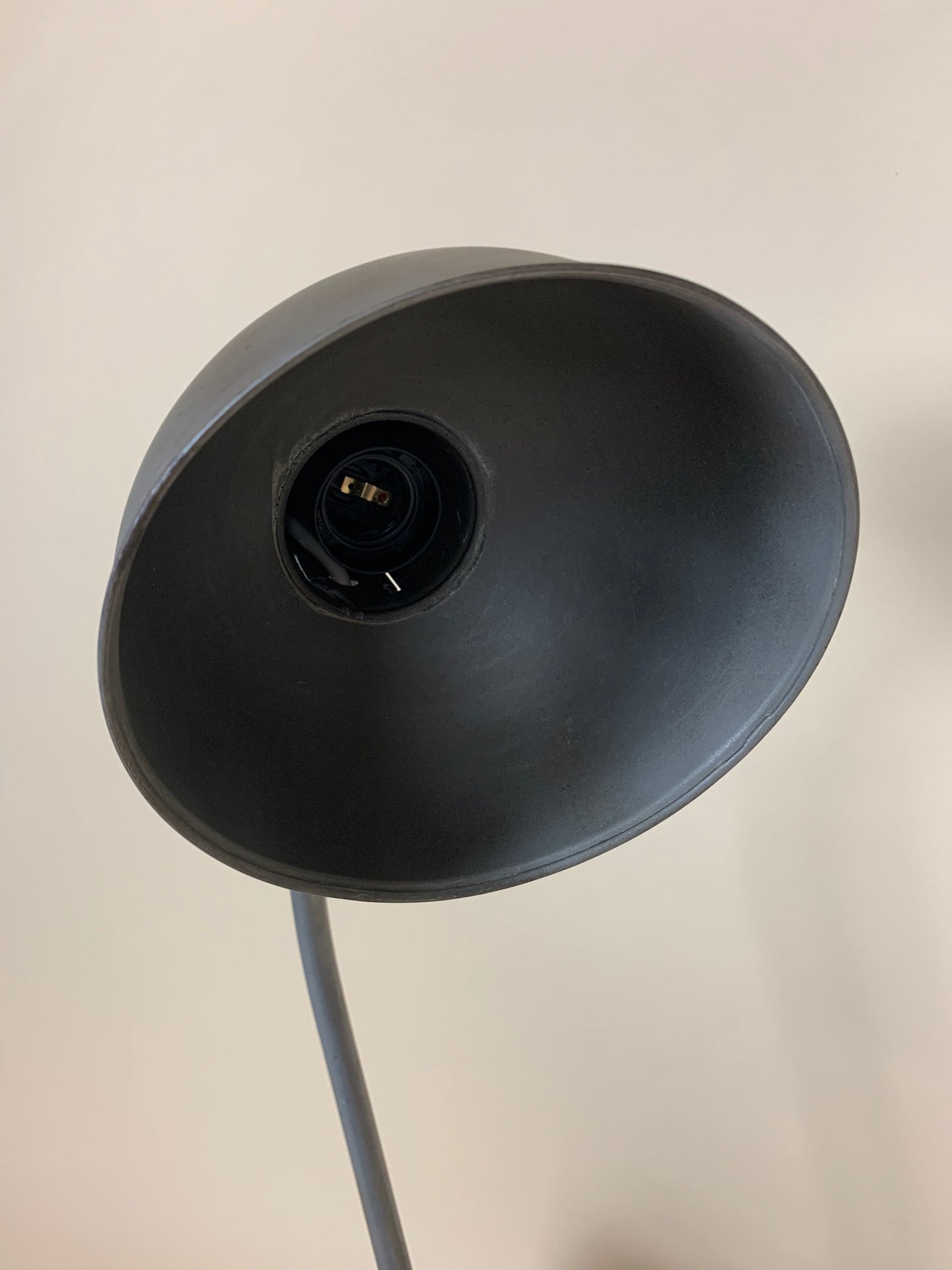 Kaiser Idell - Skøn rå udgave