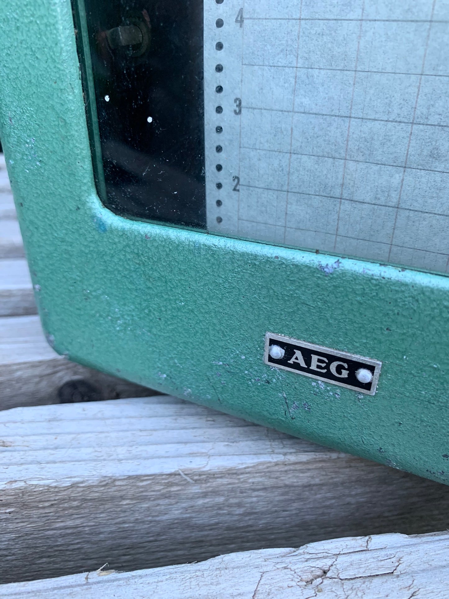 AEG måler i skøn grøn farve