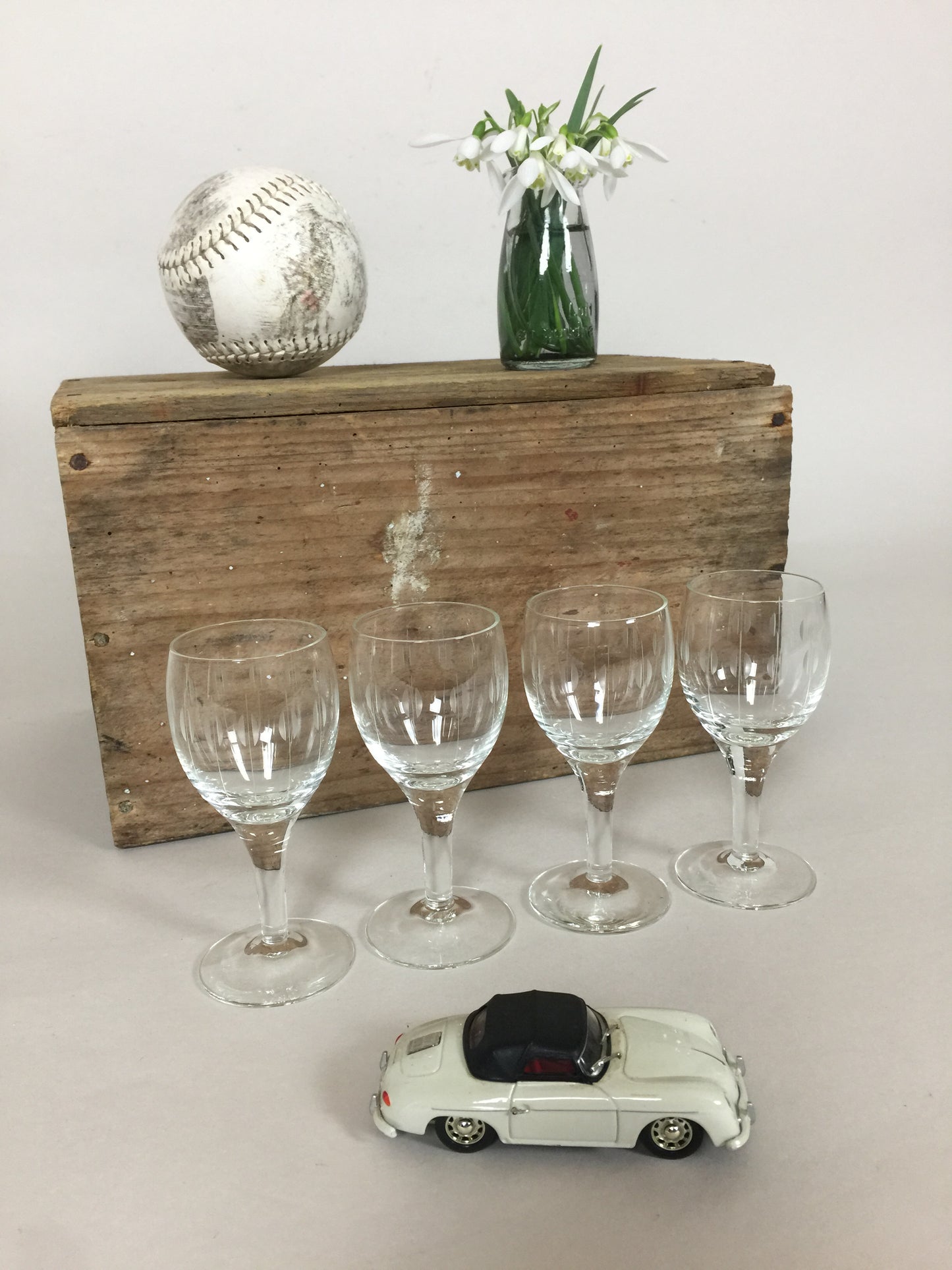 Fire gamle og smukke glas