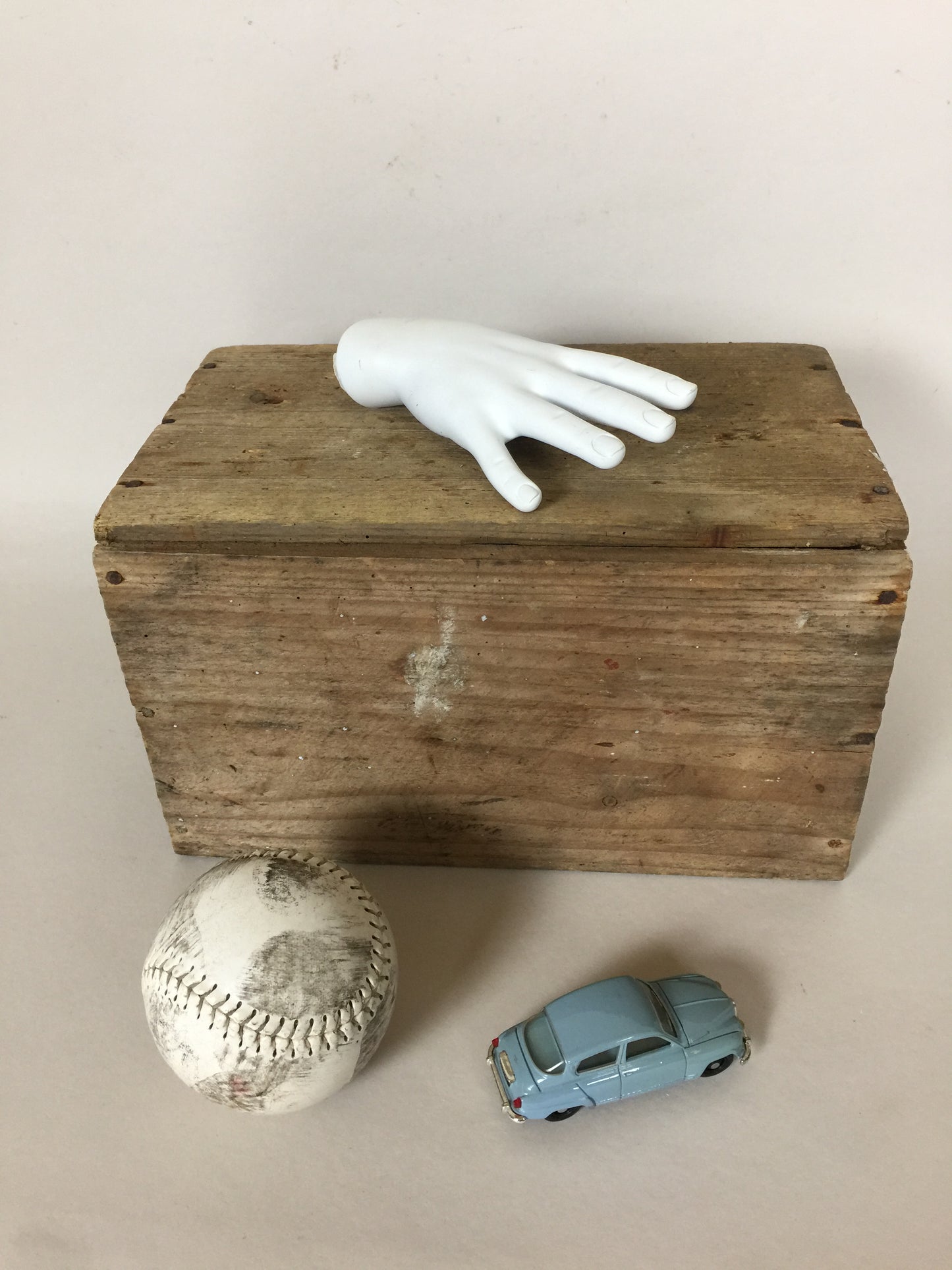 Barnehånd med fine detaljer