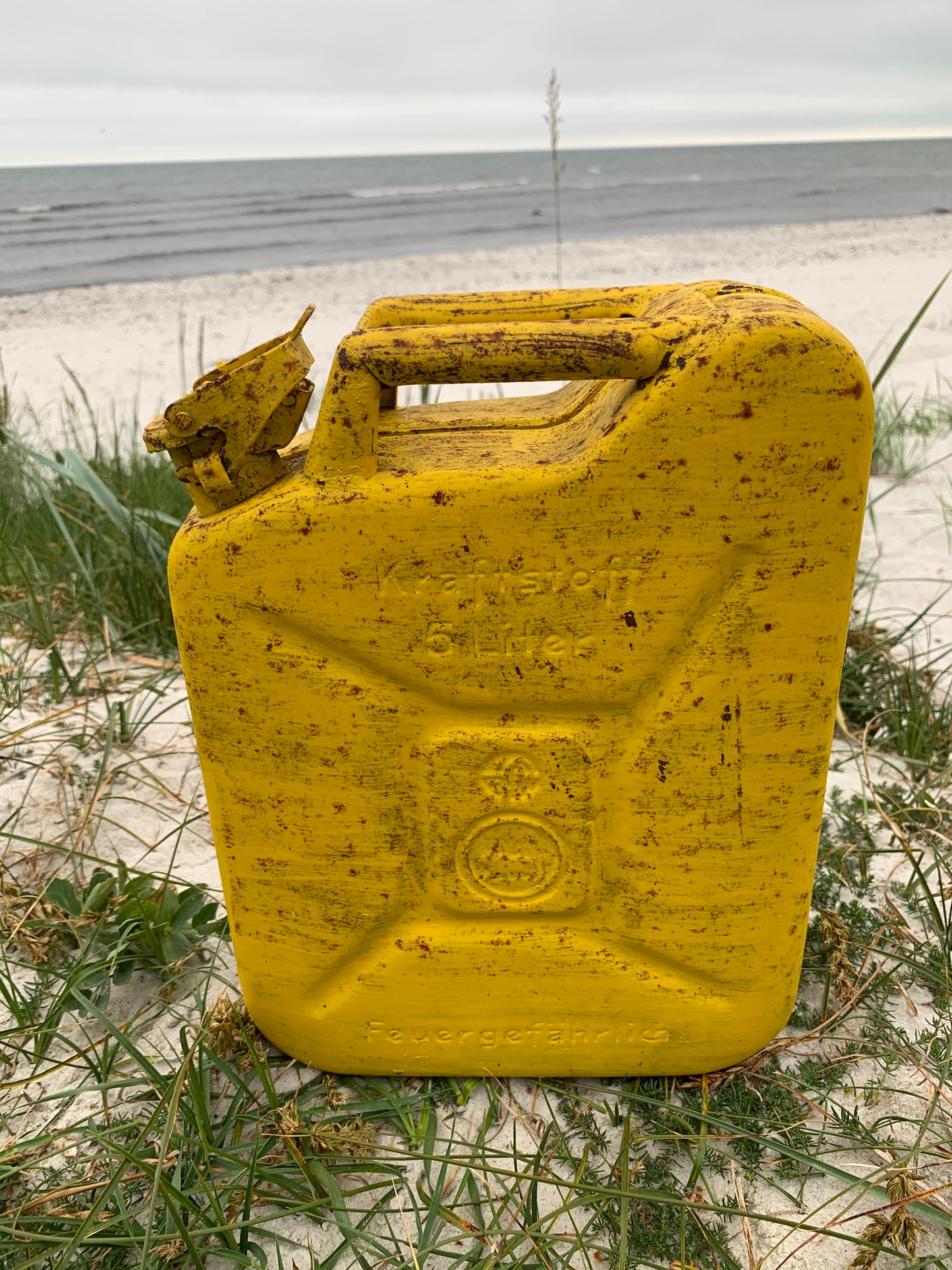 Lille gul benzindunk