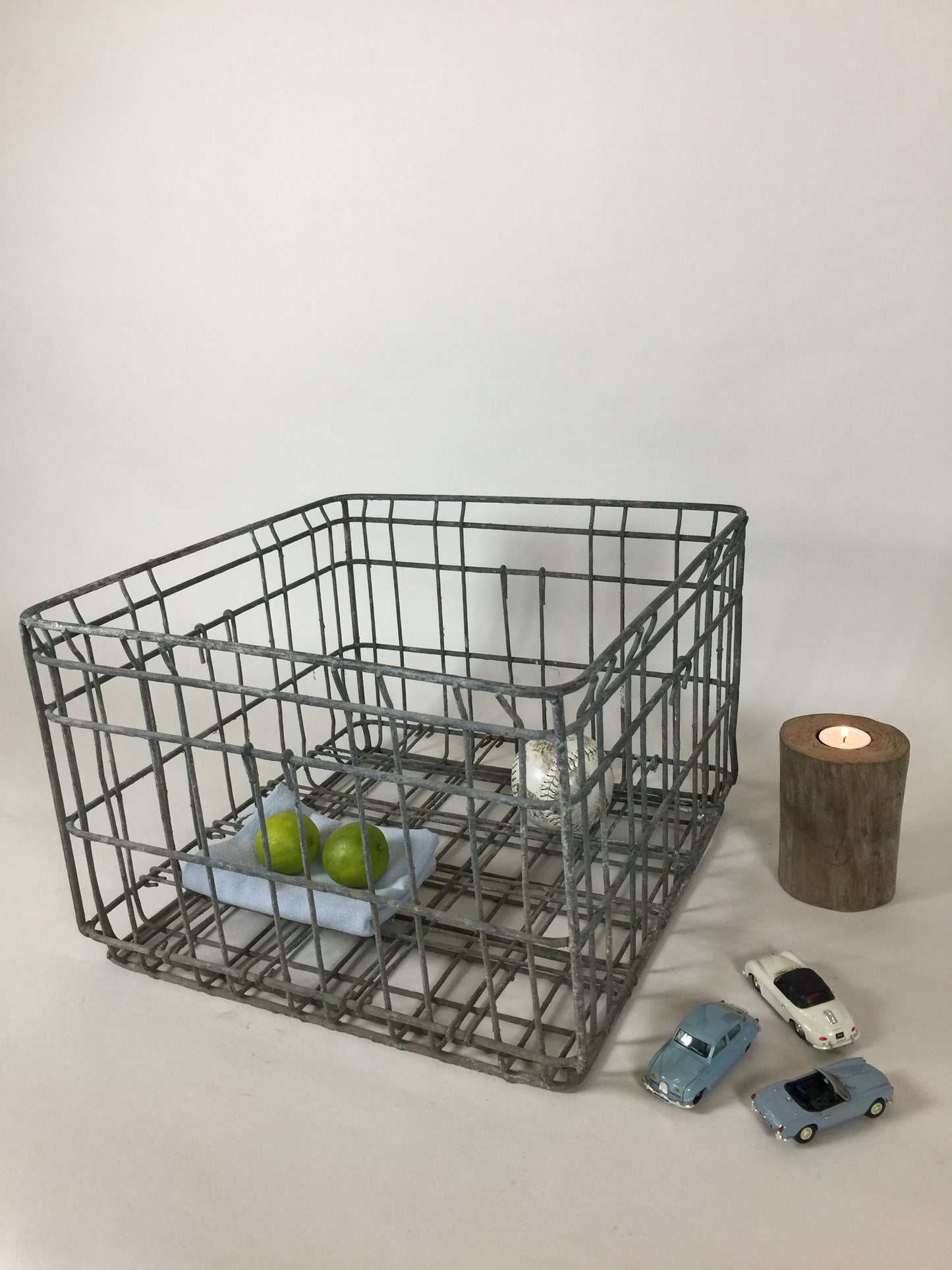 Skøn metal trådkurv