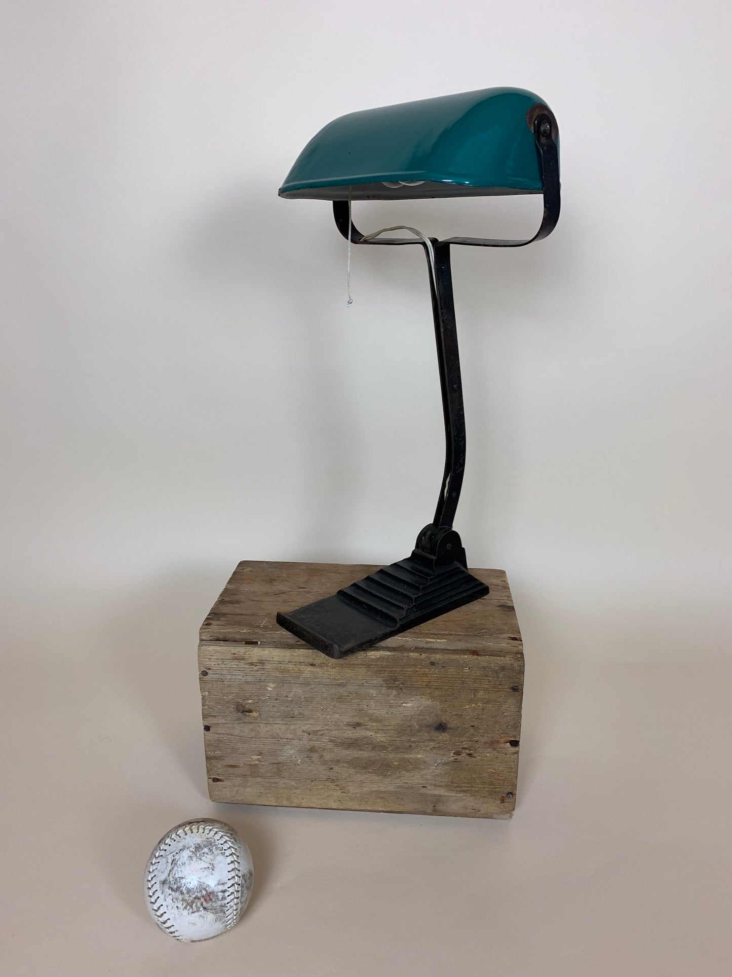 Gammel Erpe skrivebordslampe fra Belgien