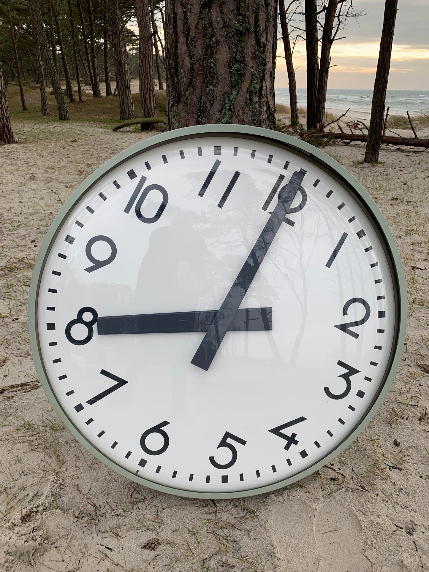 Stort industrielt ur med sjov historie