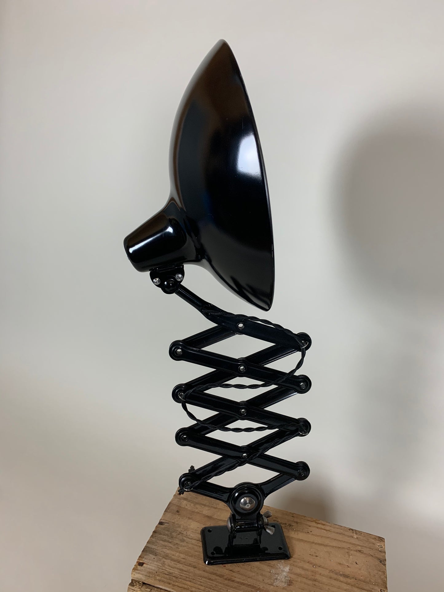 Kaiser Idell 6719 sakselampe - Sort