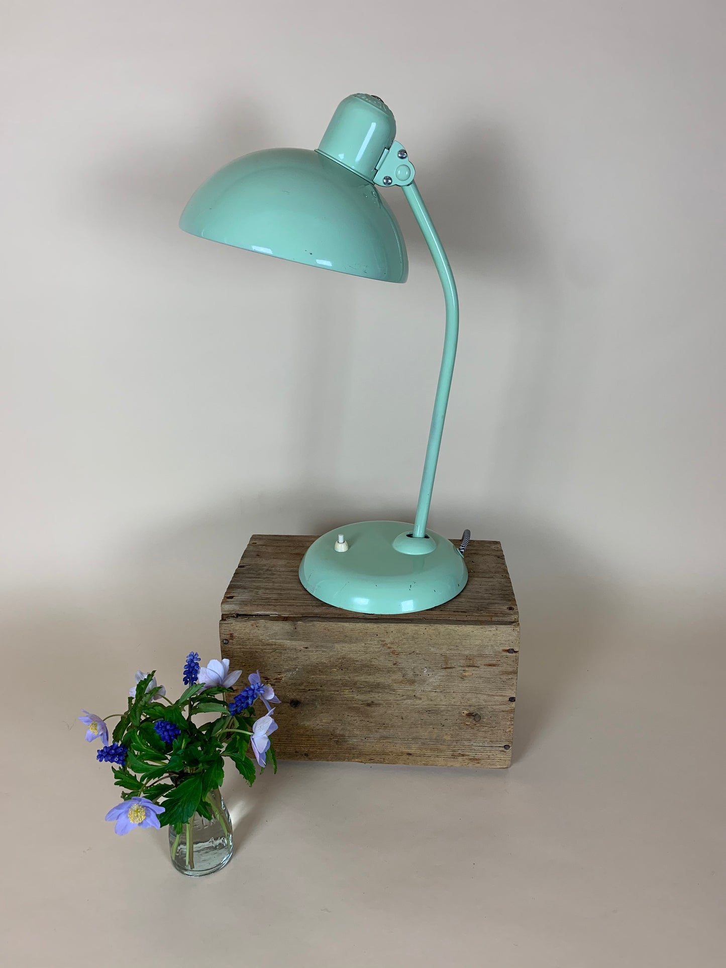 Kaiser Idell 6556 bordlampe - lysgrøn