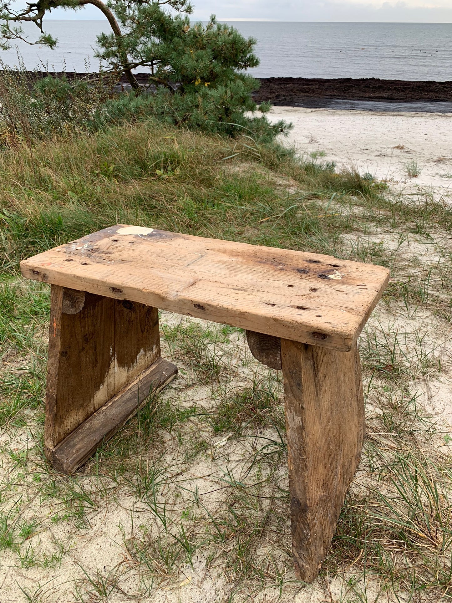 Skammel med masser af patina