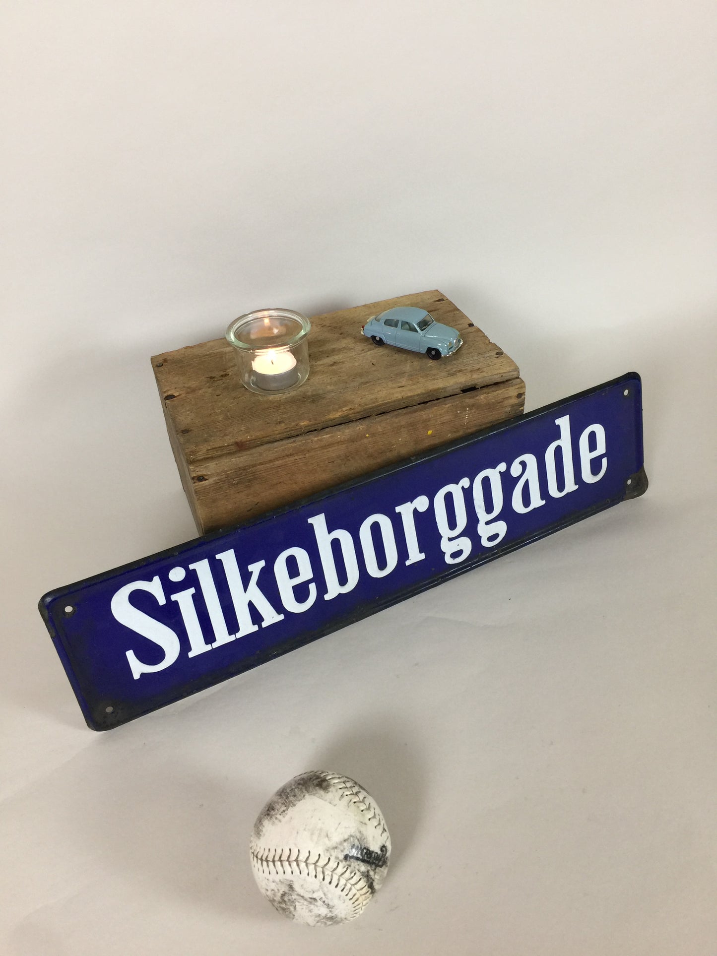 Fint gammelt vejskilt fra Silkeborggade