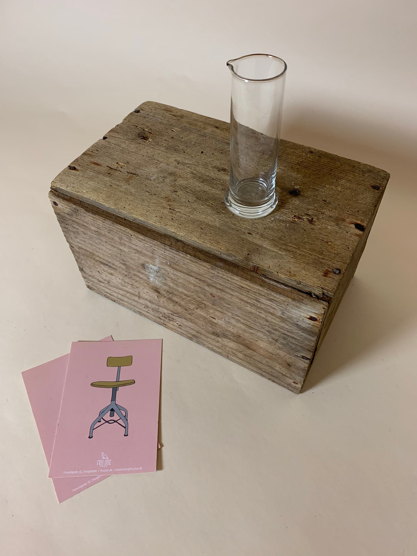 Laboratorieglas med rund fod