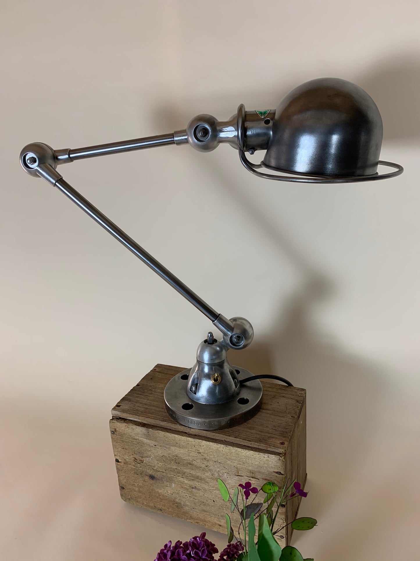 Jieldé lampe med 2 arme og flot fod