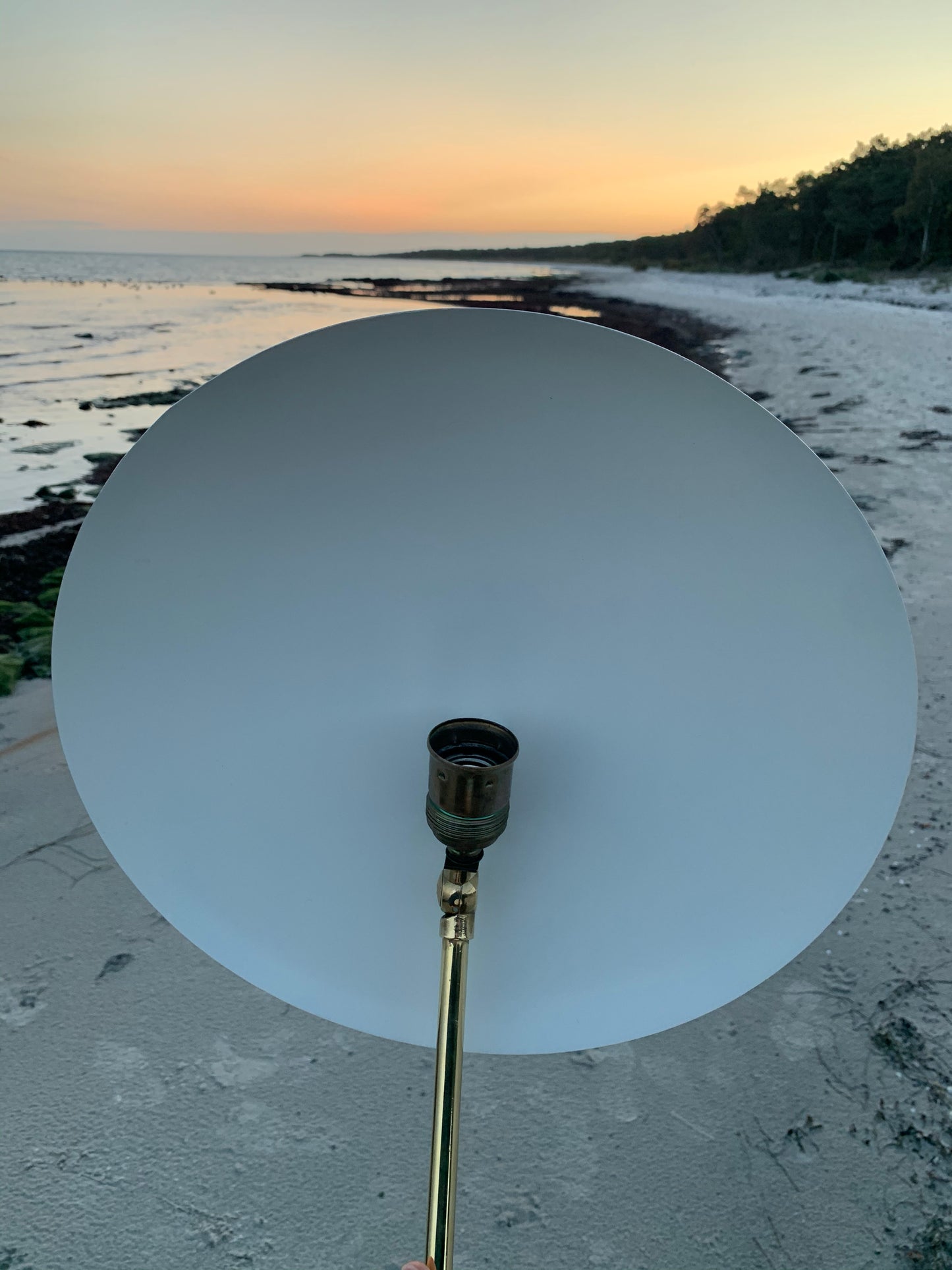 Cosack lampe - Hvid med messing