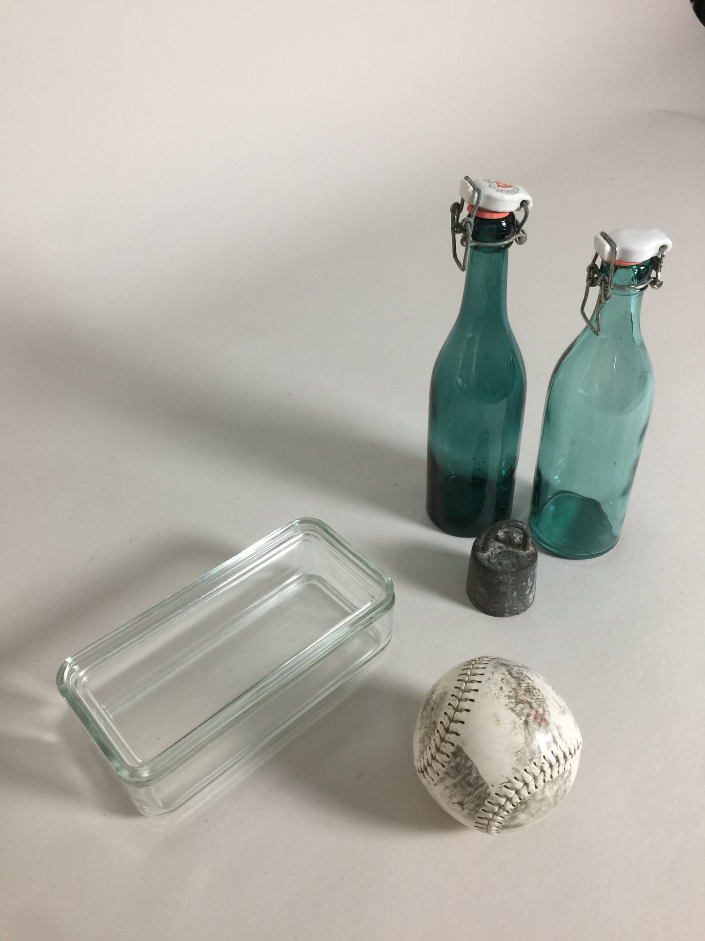 Fint gammelt opbevaringsglas med låg