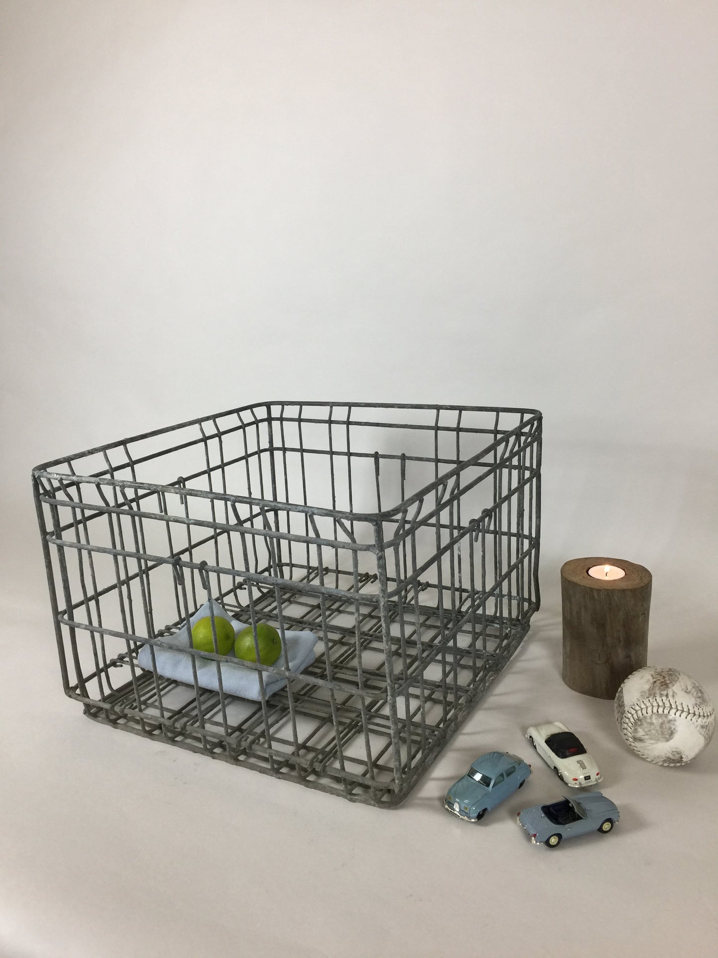 Skøn metal trådkurv