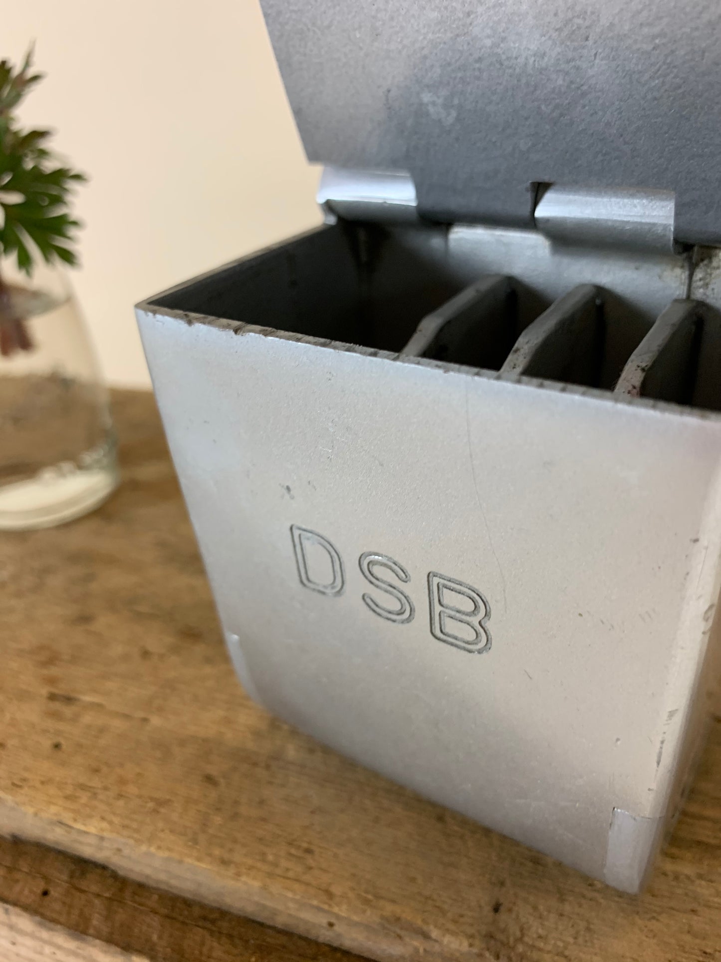 Skønt industrielt askebæger fra DSB