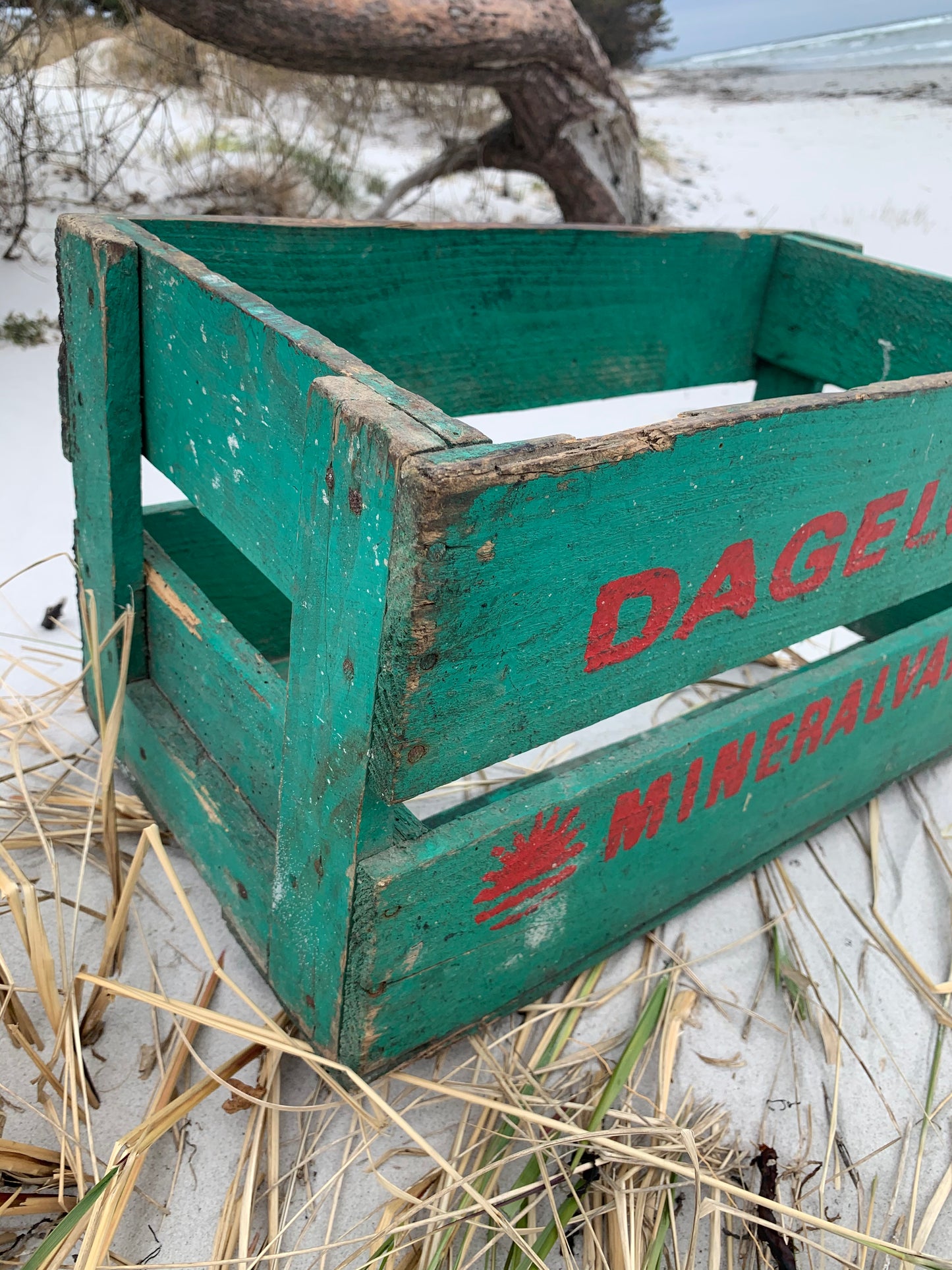 Dagelykke mineralvand kasse