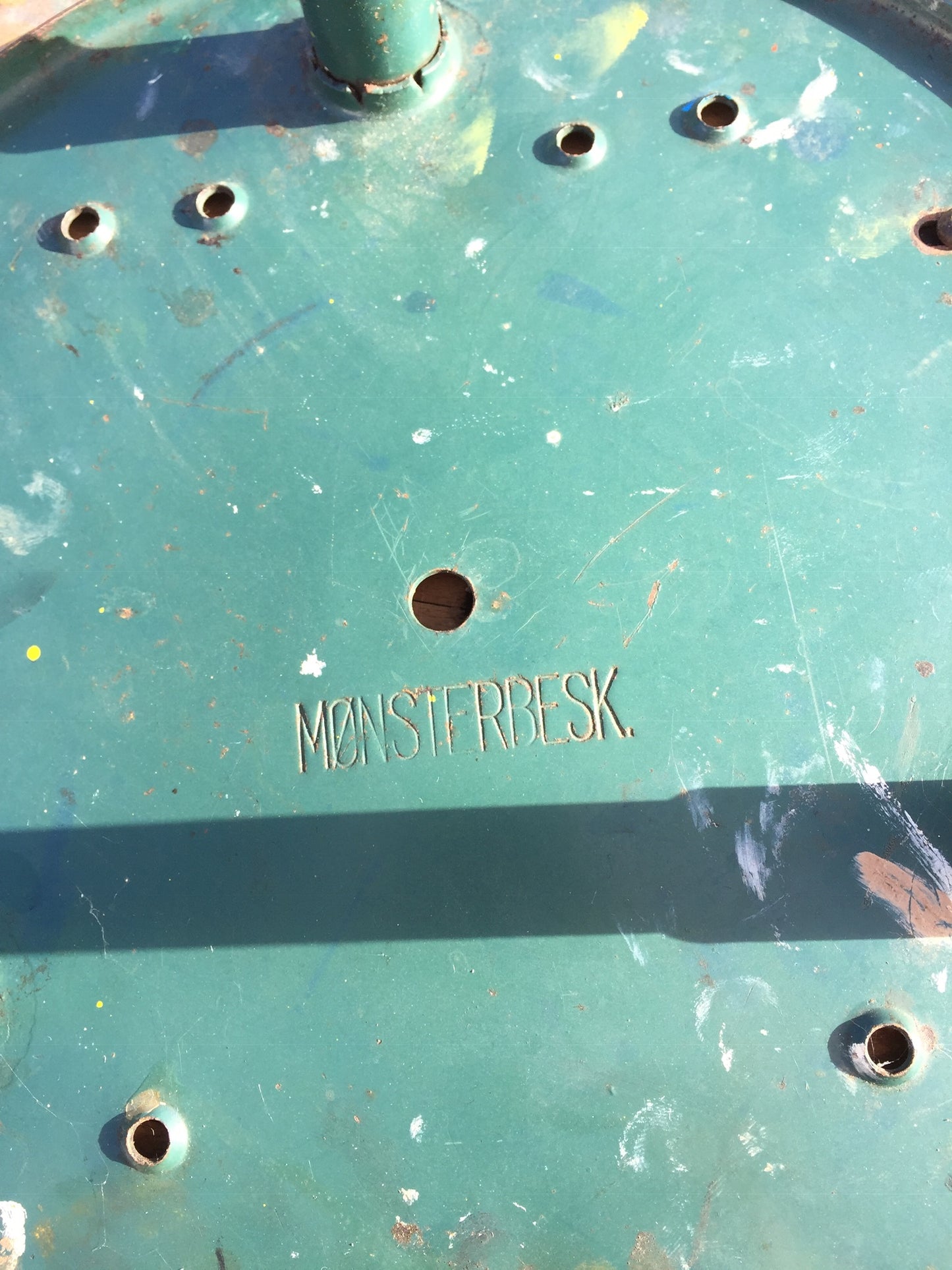 Smuk og industriel taburet (Prisen er pr. stk.)