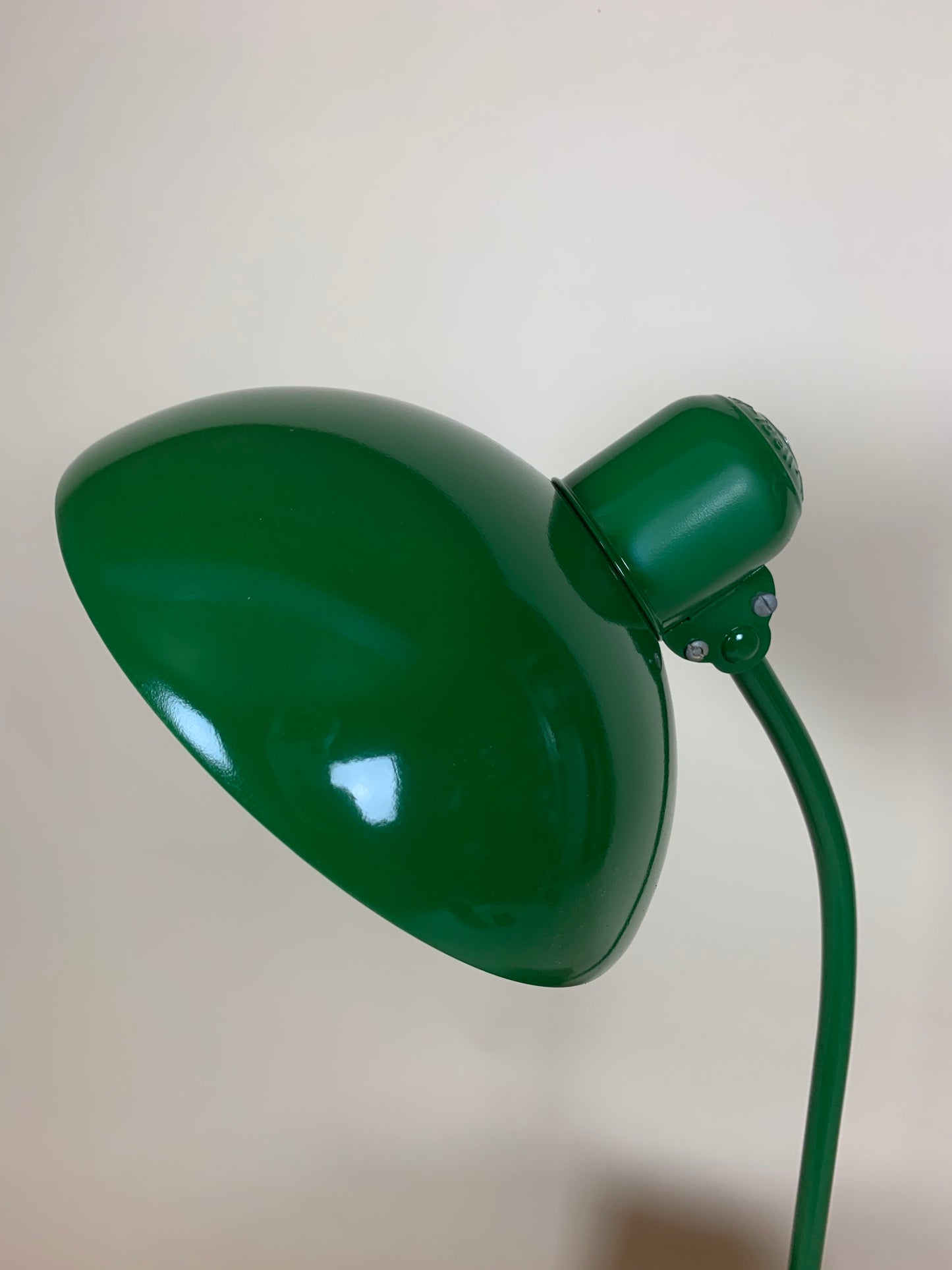 Kaiser Idell 6556 - Grøn