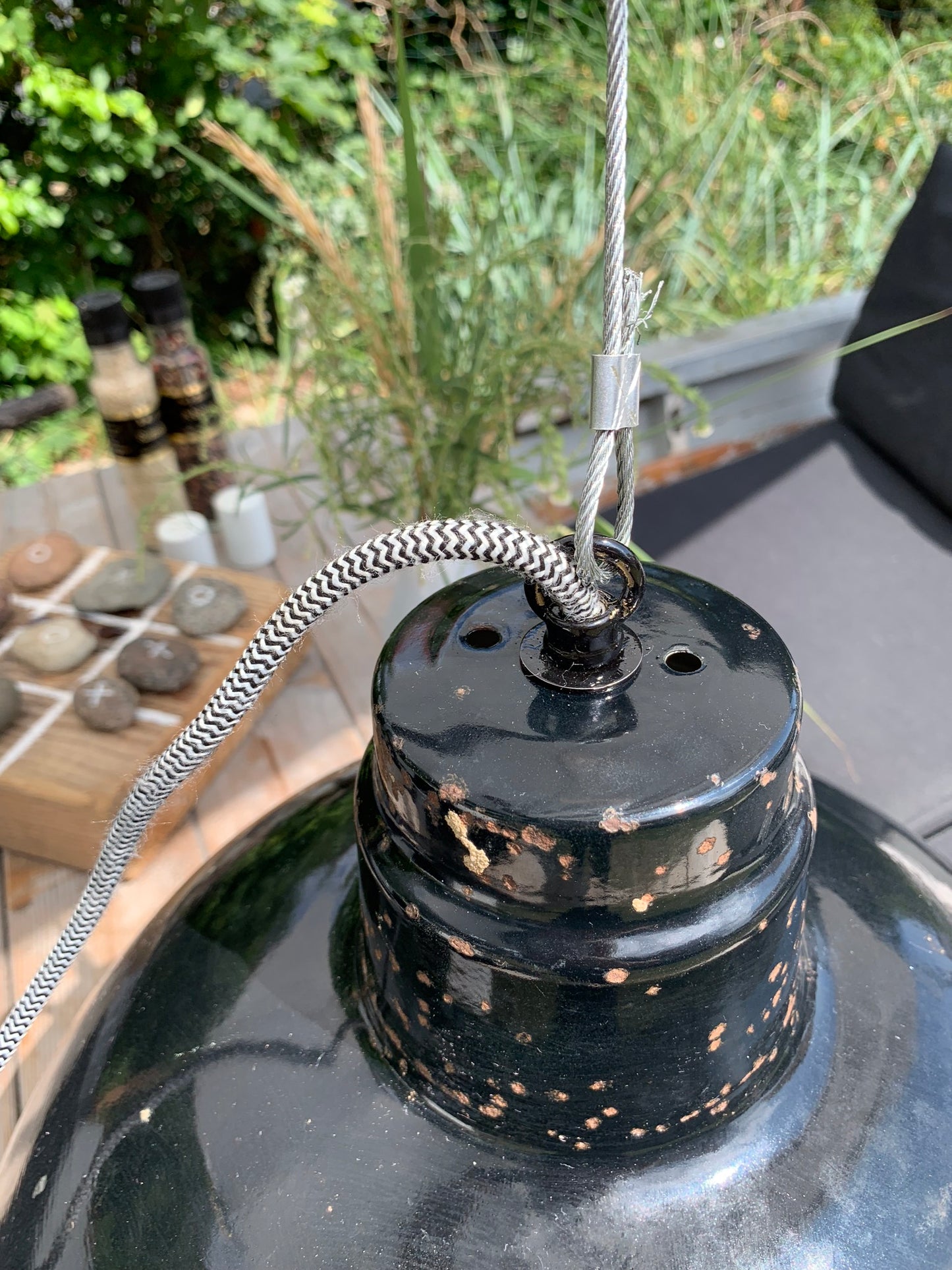 Stor rå og industriel lampe