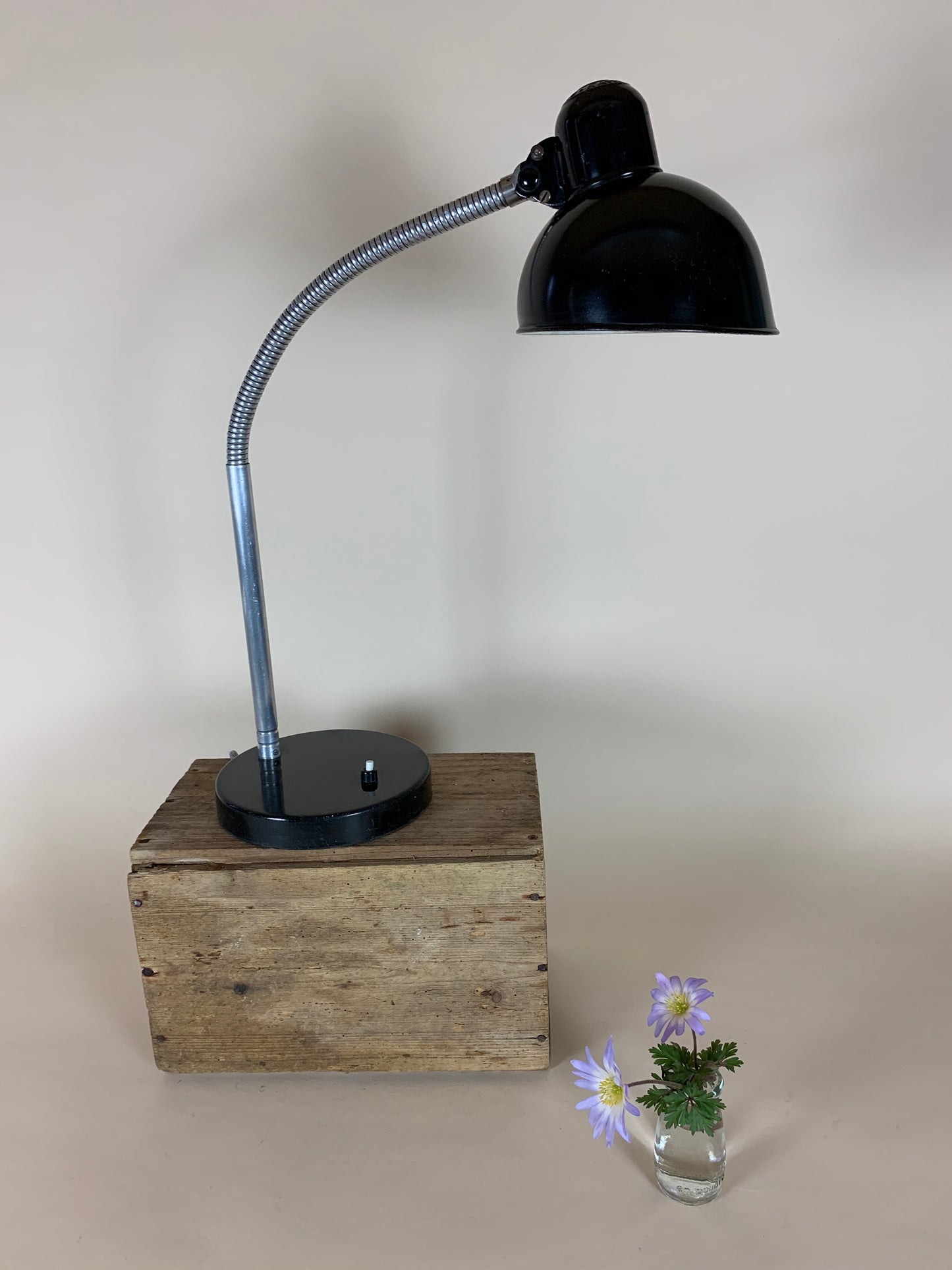 Kaiser Idell 6561 bordlampe