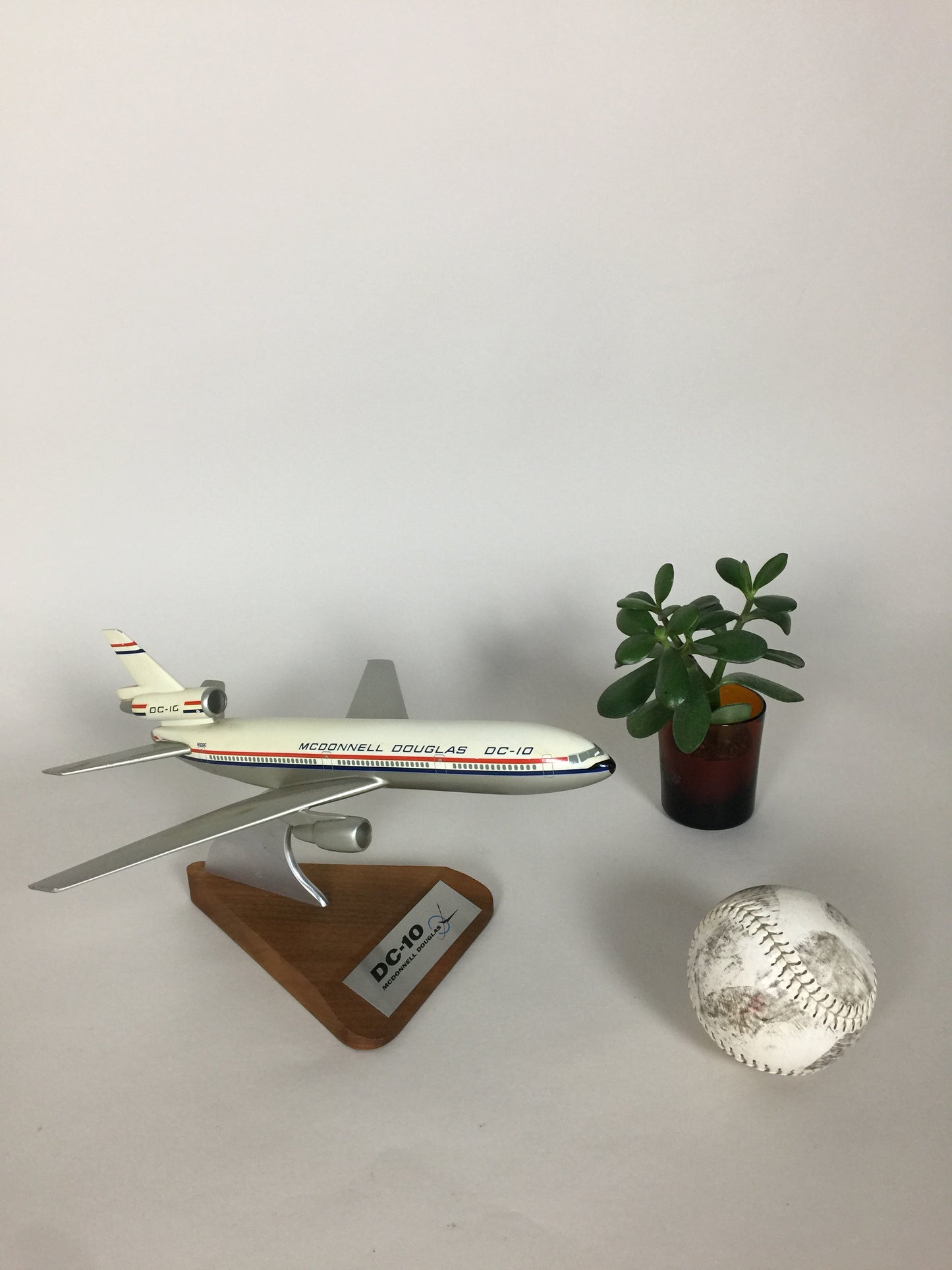 Fed og dekorativ vintage modelflyver
