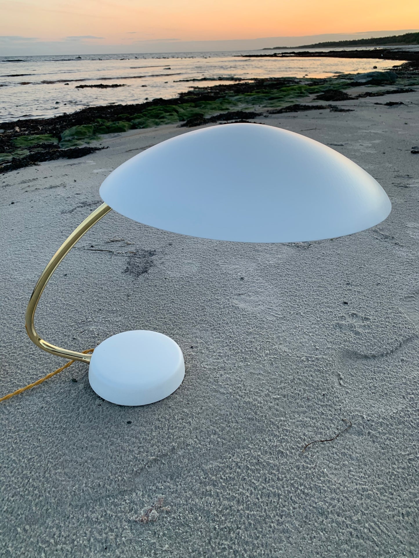 Cosack lampe - Hvid med messing