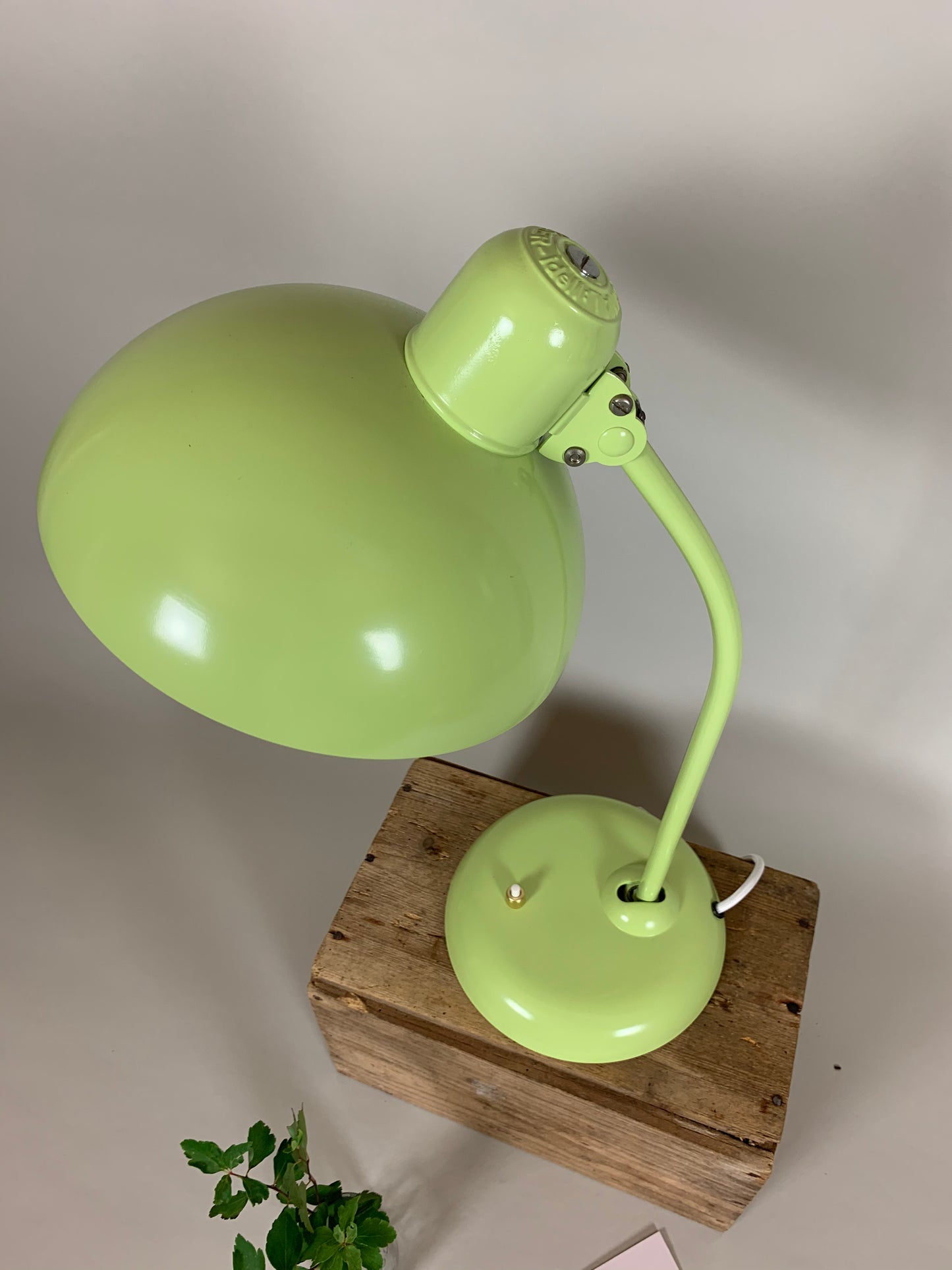 Kaiser Idell 6556 - Grøn
