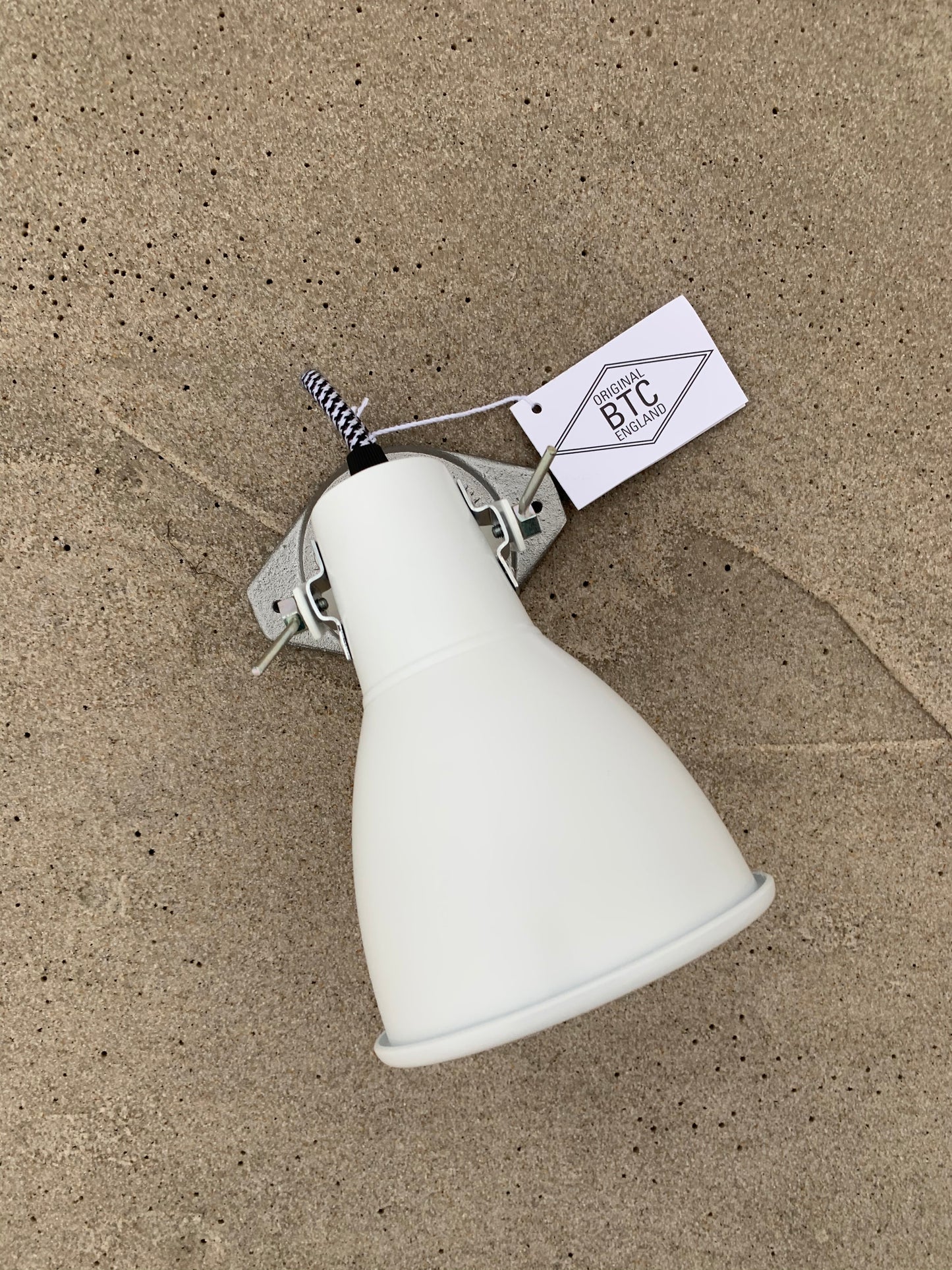 BTC original Stirrup hvid - Prisen er pr. stk.