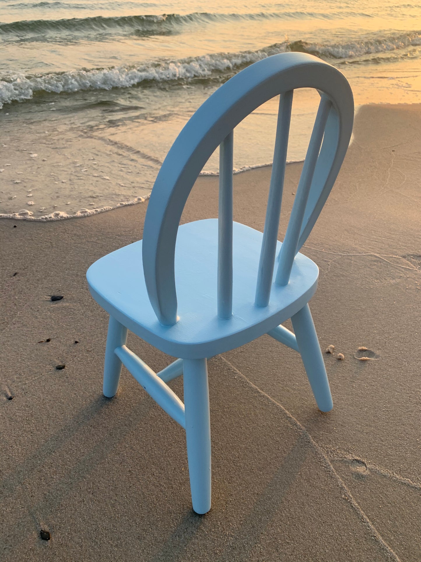 Lyseblå tremmestol til børn - Prisen er pr. stk.
