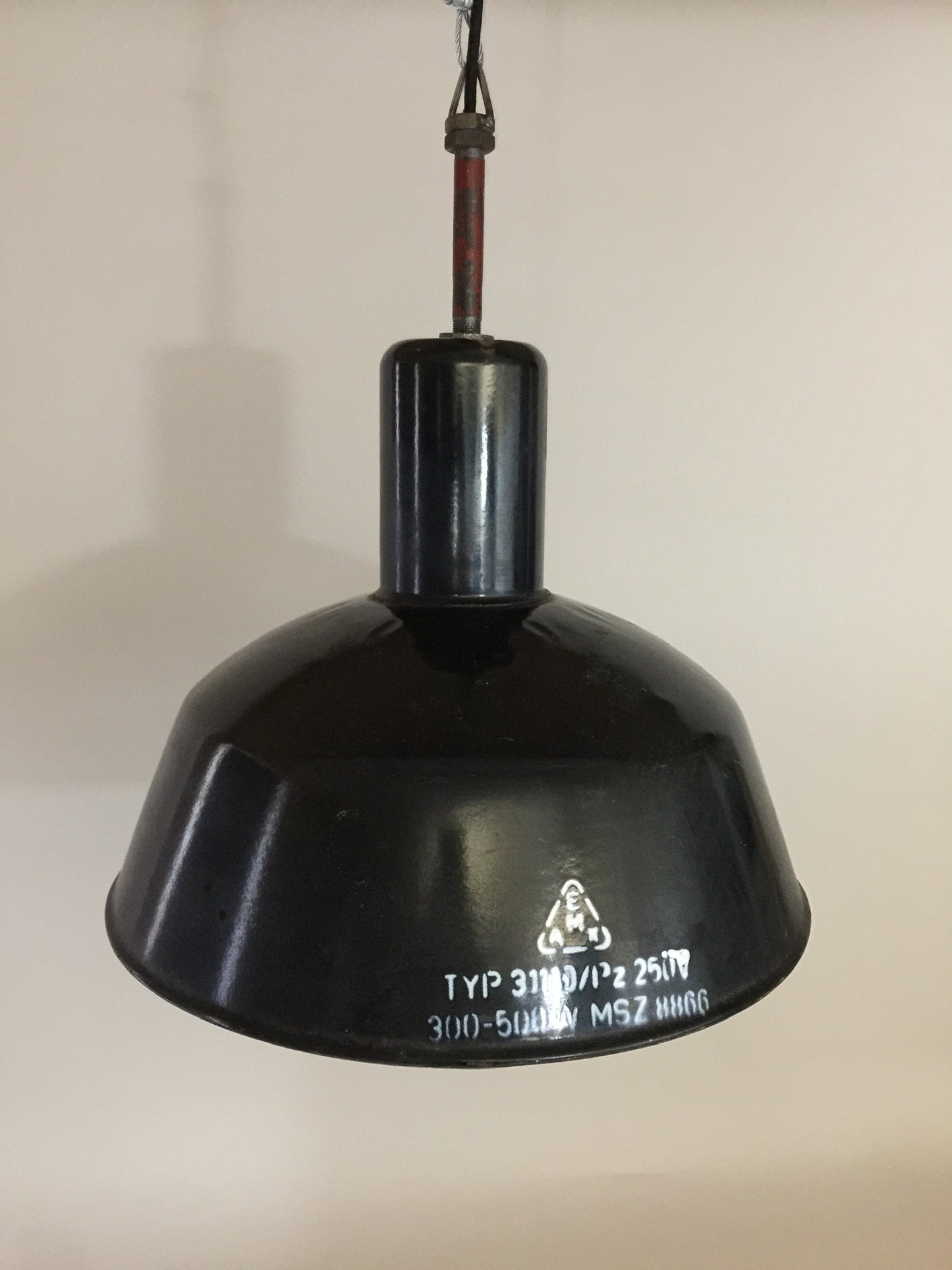 Rå og industriel lampe