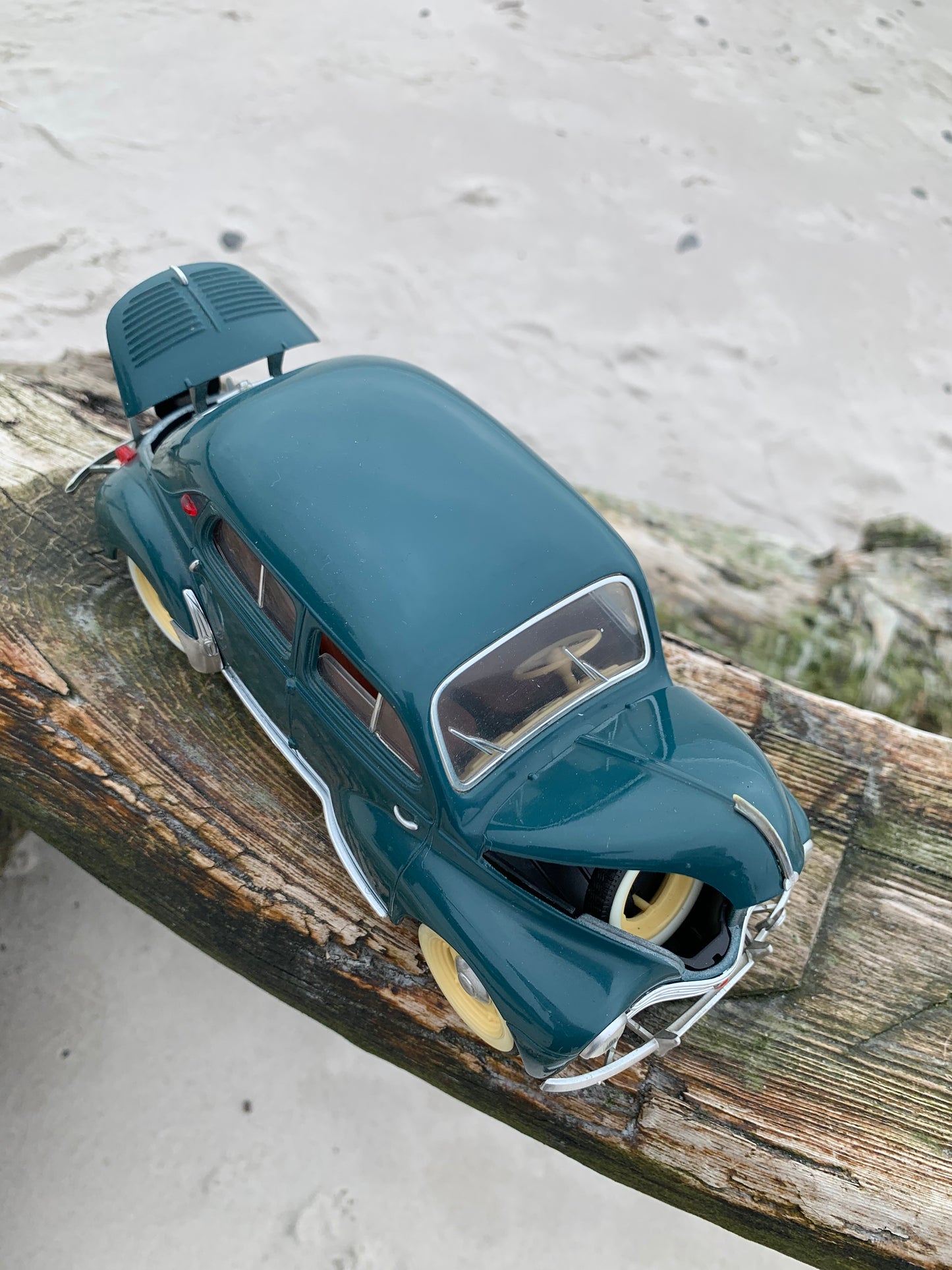 Renault 4 CV