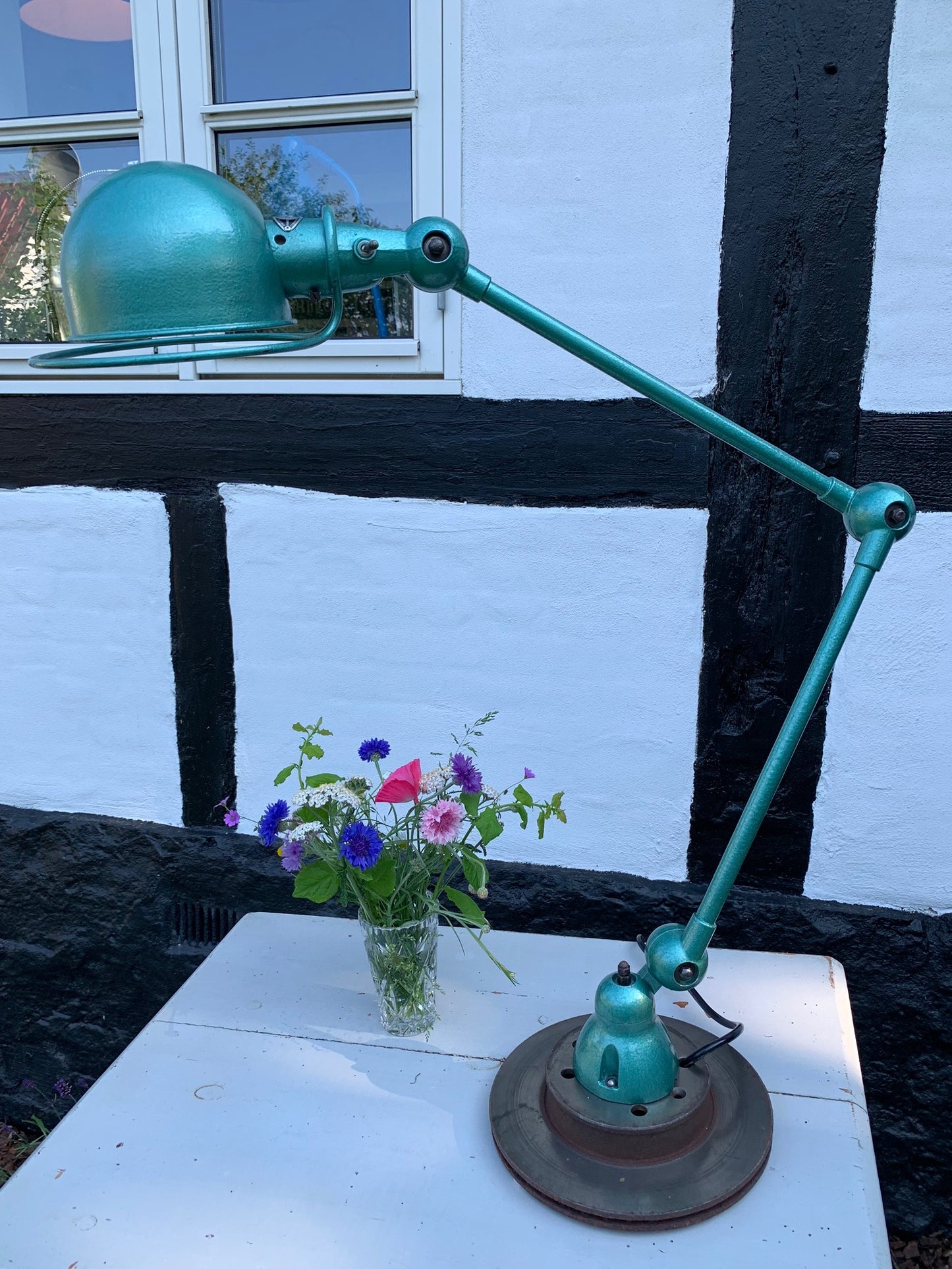 Jielde i grøn med to arme og tænd/sluk kontakt