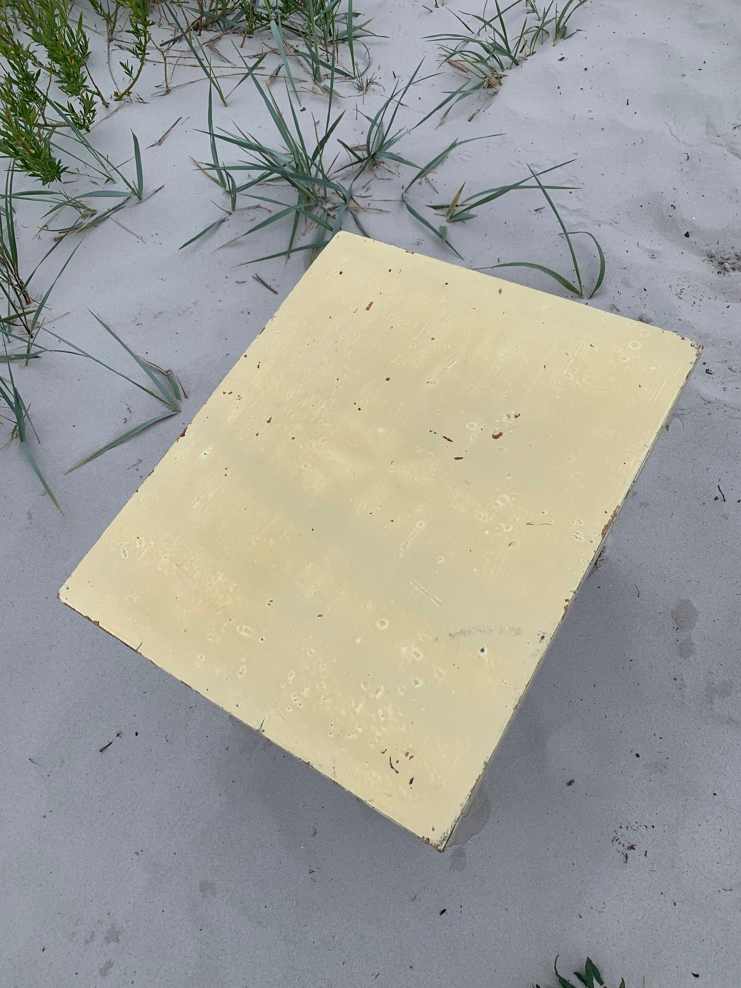Børnebord med skuffer